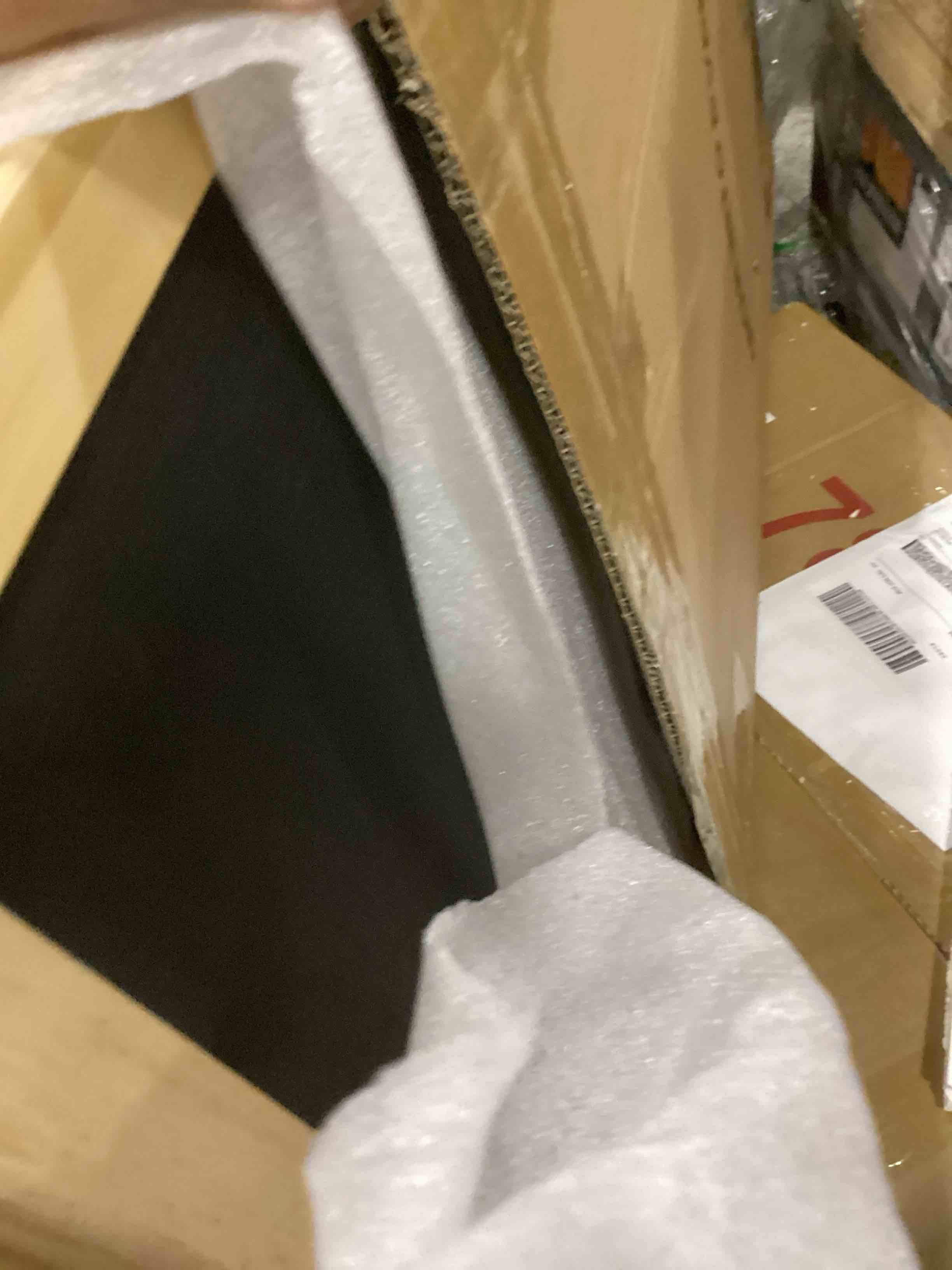 https://s3.amazonaws.com/lotting-images-prod/bidfta/PNK2540426_1750429875884.jpeg