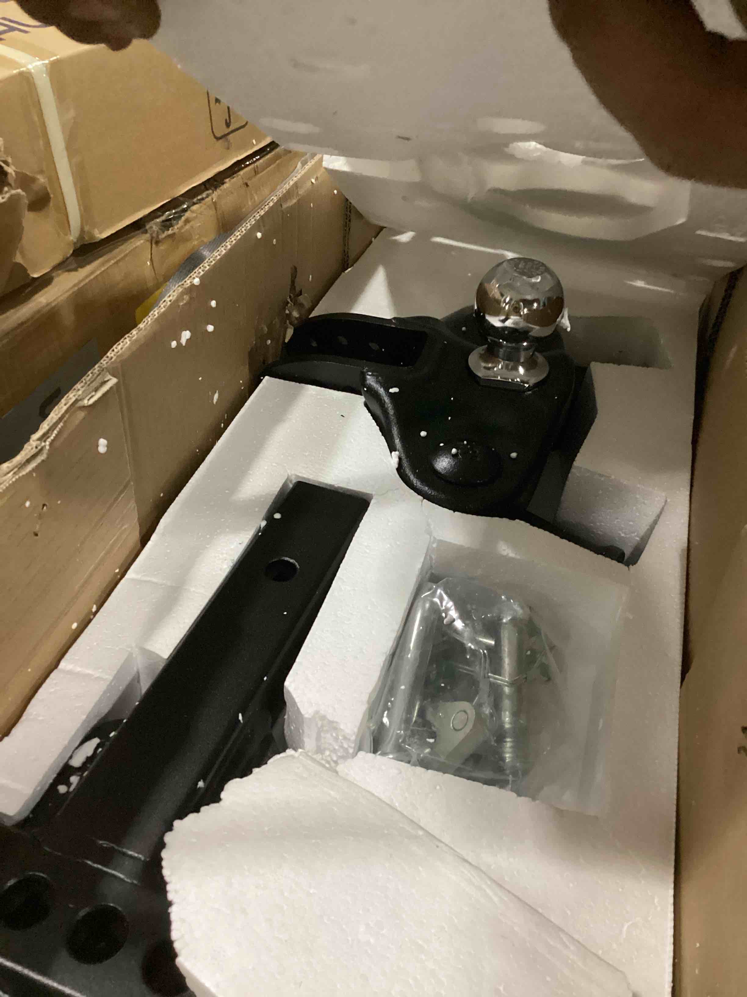 https://s3.amazonaws.com/lotting-images-prod/bidfta/PNK2540476_1750445694243.jpeg