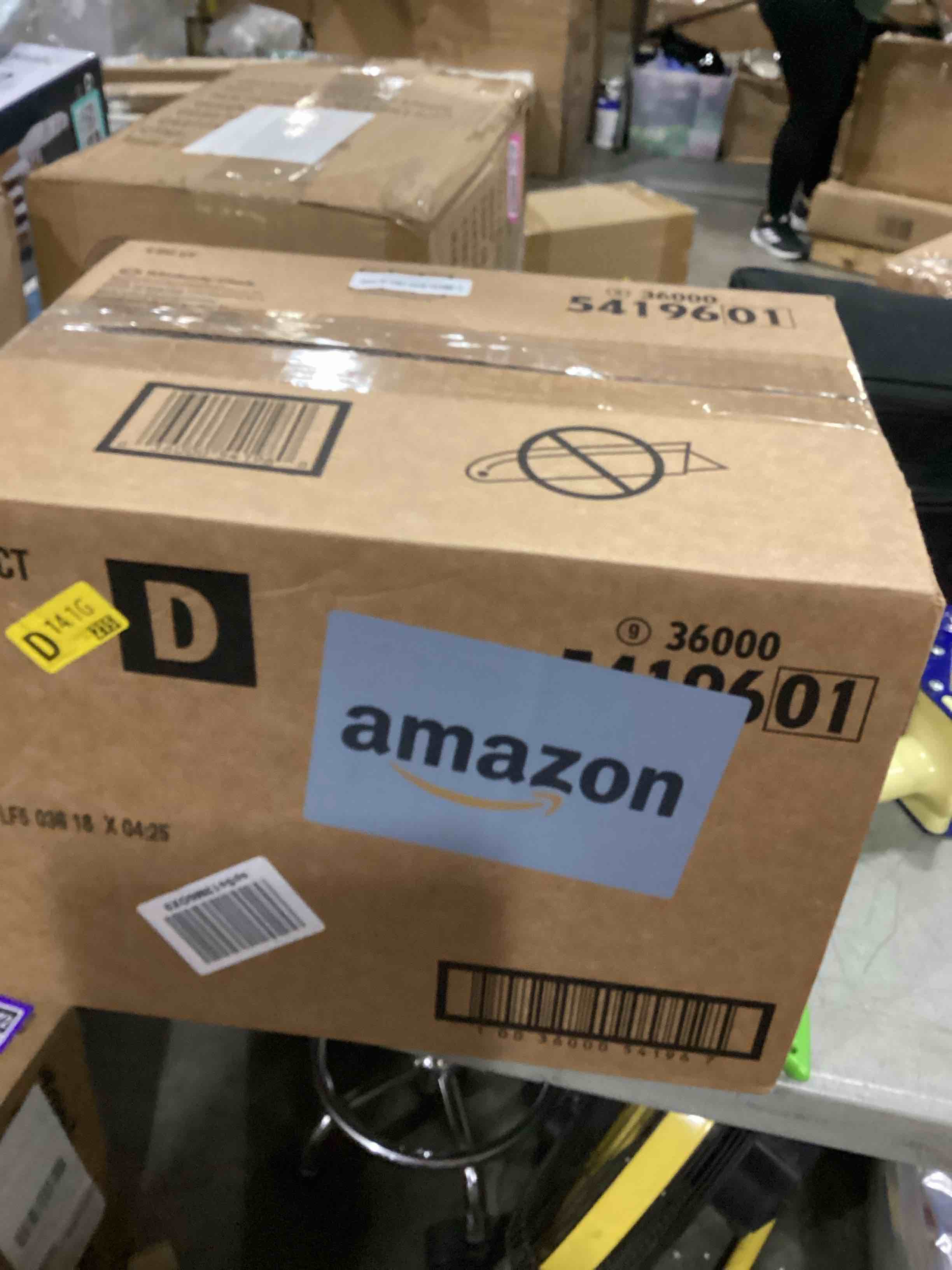 https://s3.amazonaws.com/lotting-images-prod/bidfta/PNK2541025_1750939004532.jpeg