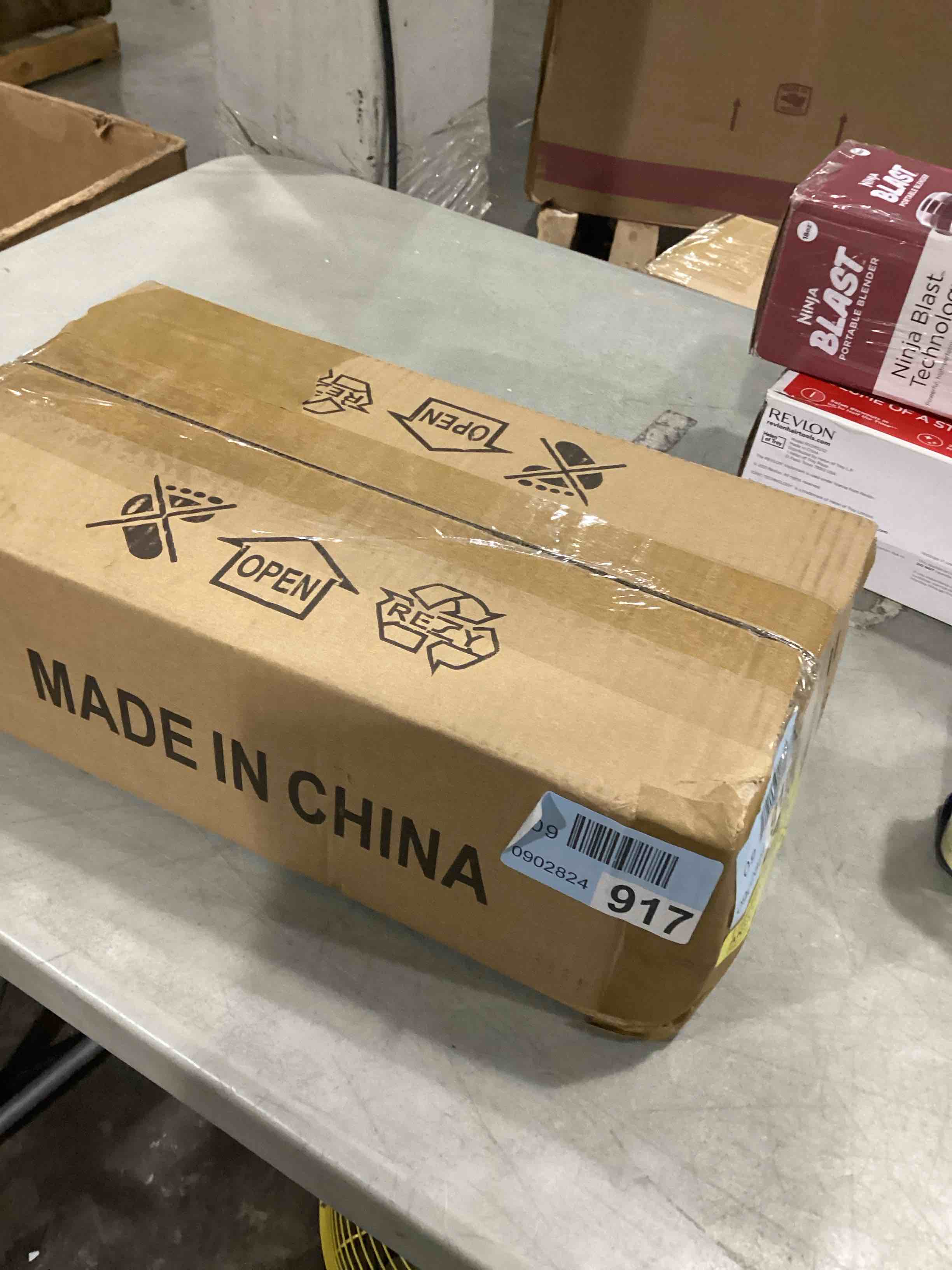 https://s3.amazonaws.com/lotting-images-prod/bidfta/PNK2541206_1751025745920.jpeg