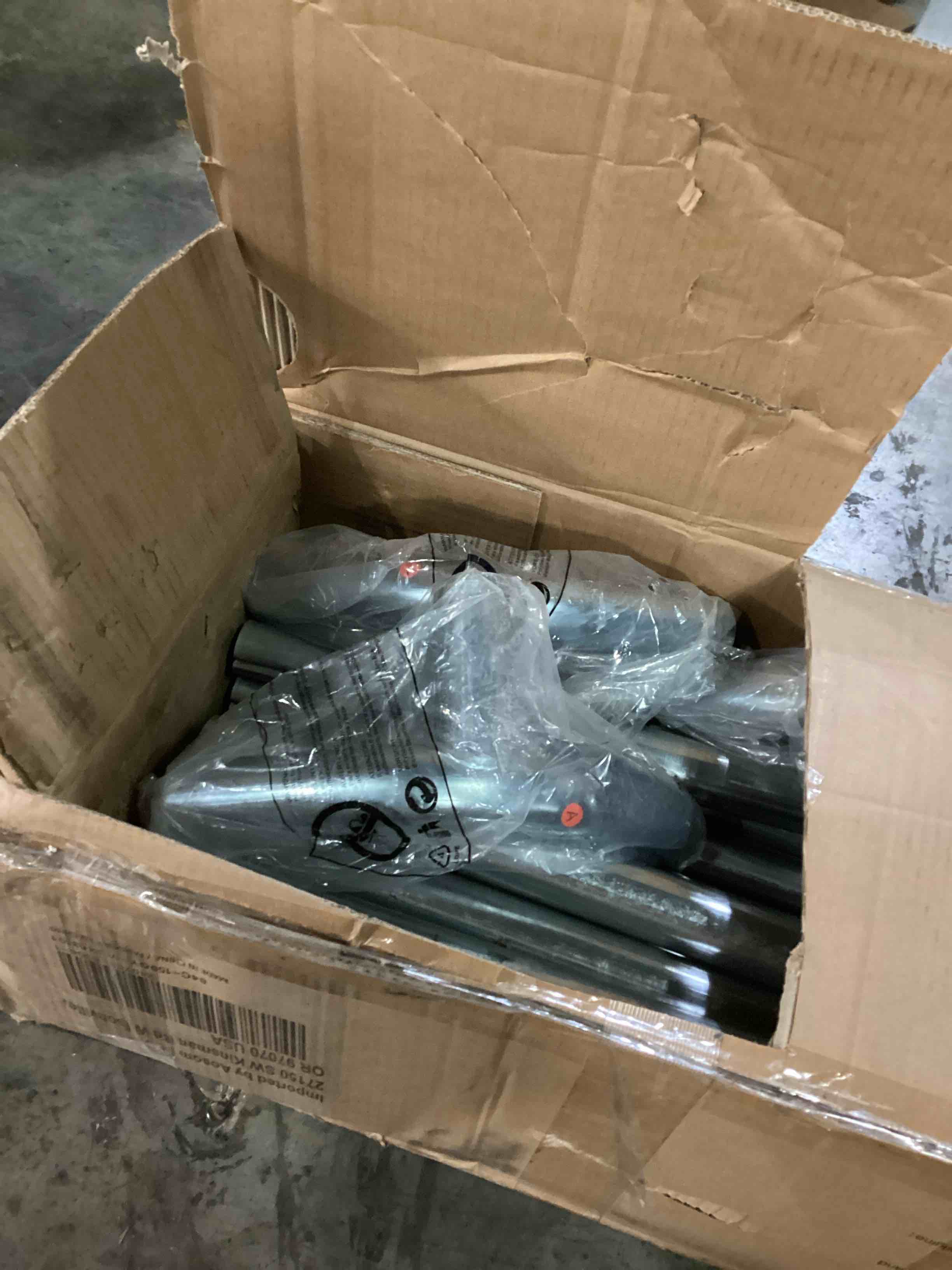 https://s3.amazonaws.com/lotting-images-prod/bidfta/PNK2541343_1751286296512.jpeg