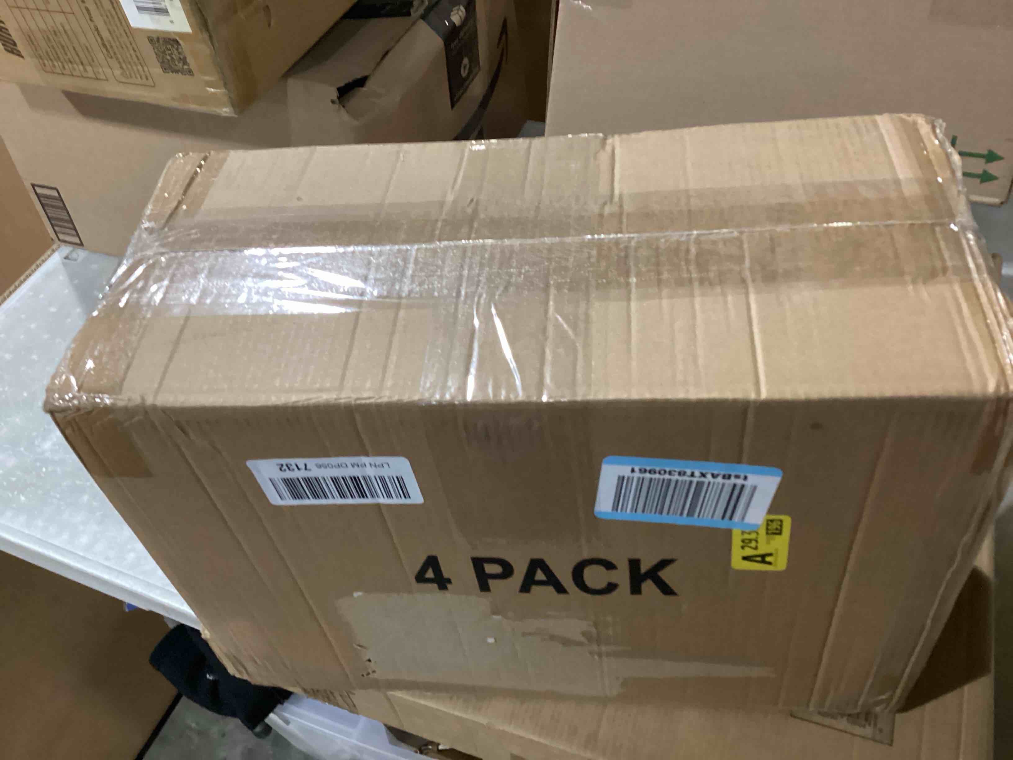 https://s3.amazonaws.com/lotting-images-prod/bidfta/PNK2542121_1746444365081.jpeg