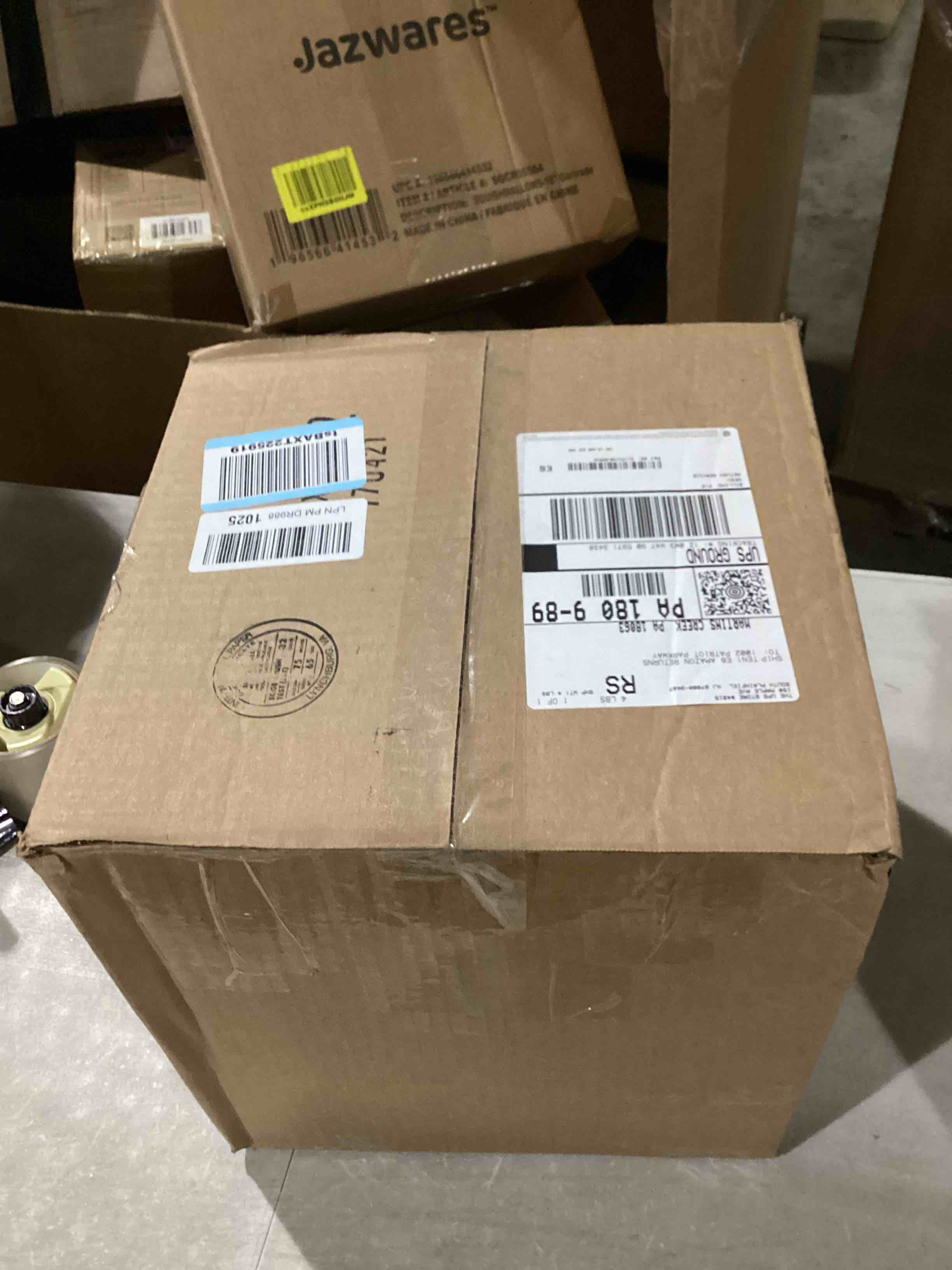 https://s3.amazonaws.com/lotting-images-prod/bidfta/PNK2542135_1746445921119.jpeg