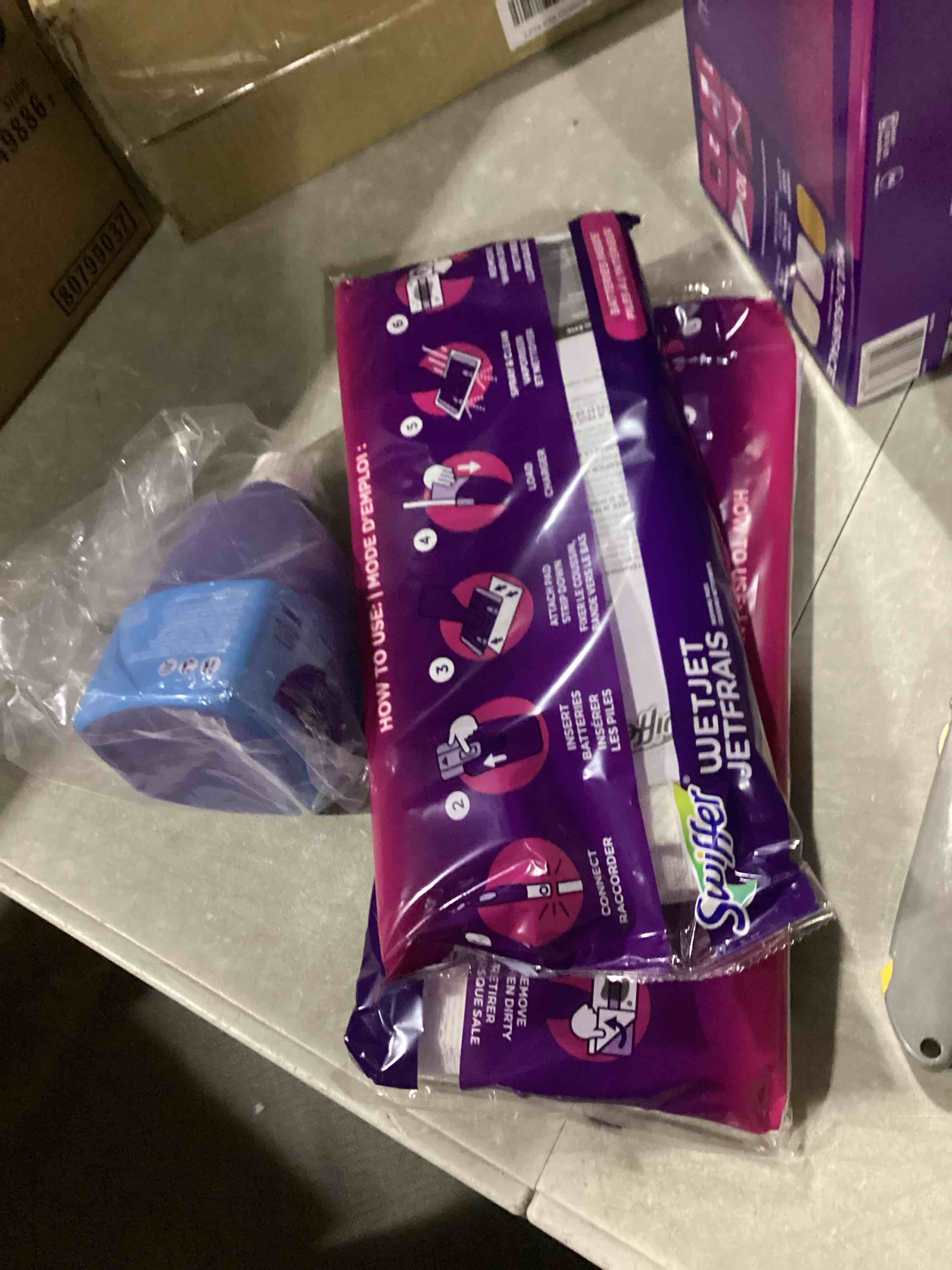 https://s3.amazonaws.com/lotting-images-prod/bidfta/PNK2542159_1746448765426.jpeg
