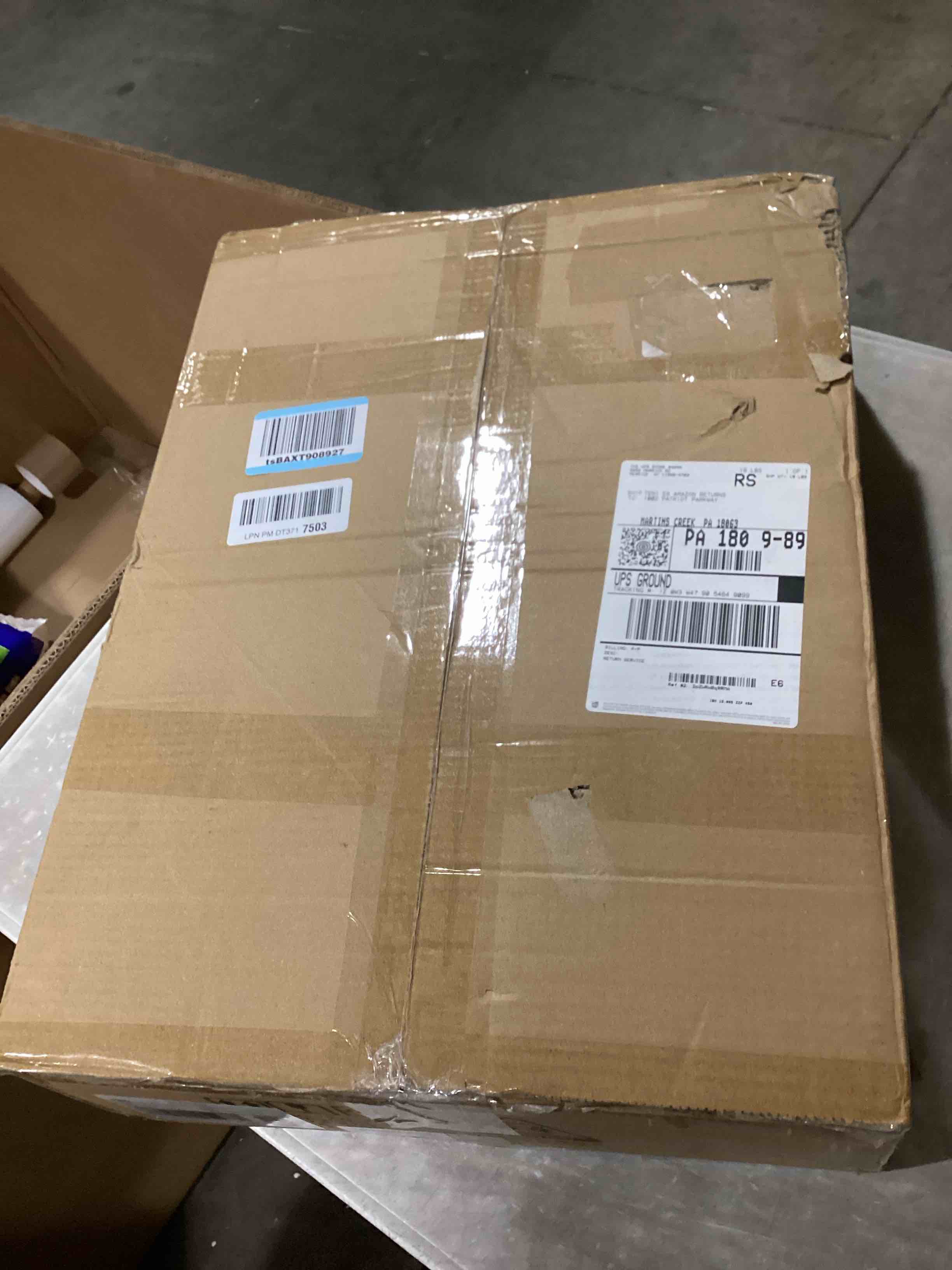 https://s3.amazonaws.com/lotting-images-prod/bidfta/PNK2542167_1746449249573.jpeg