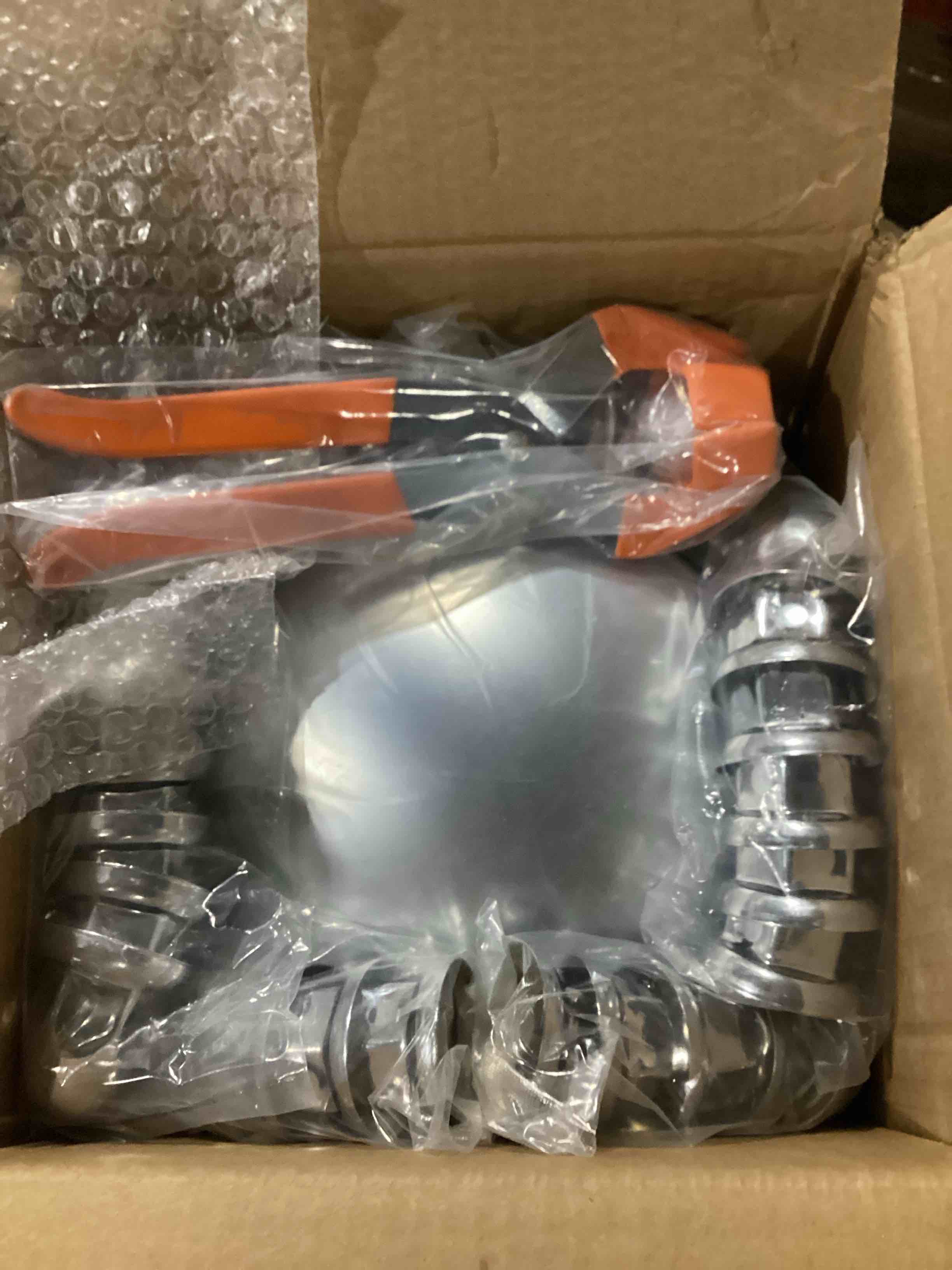 https://s3.amazonaws.com/lotting-images-prod/bidfta/PNK2542314_1746532813421.jpeg