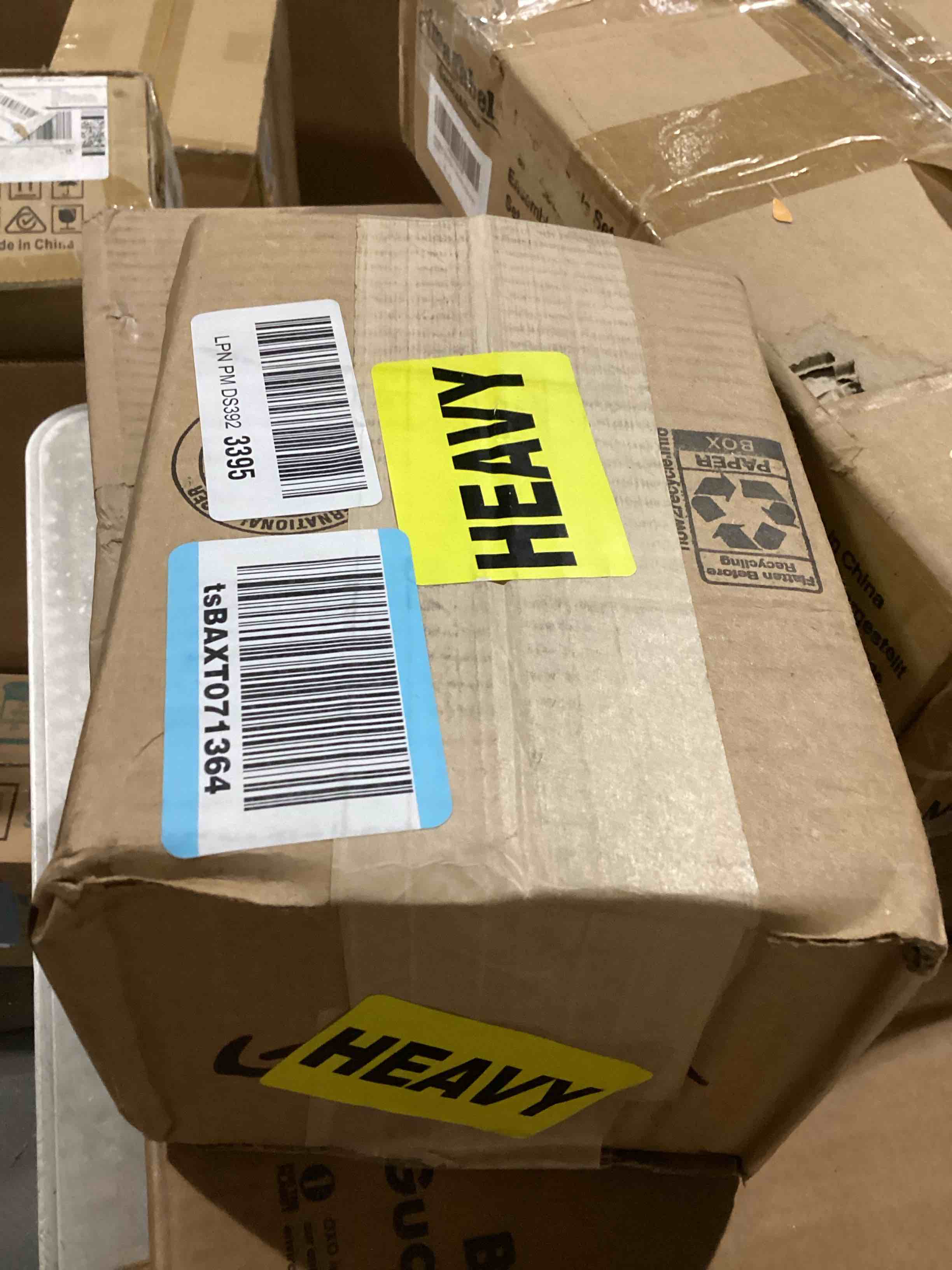 https://s3.amazonaws.com/lotting-images-prod/bidfta/PNK2542354_1746537384472.jpeg