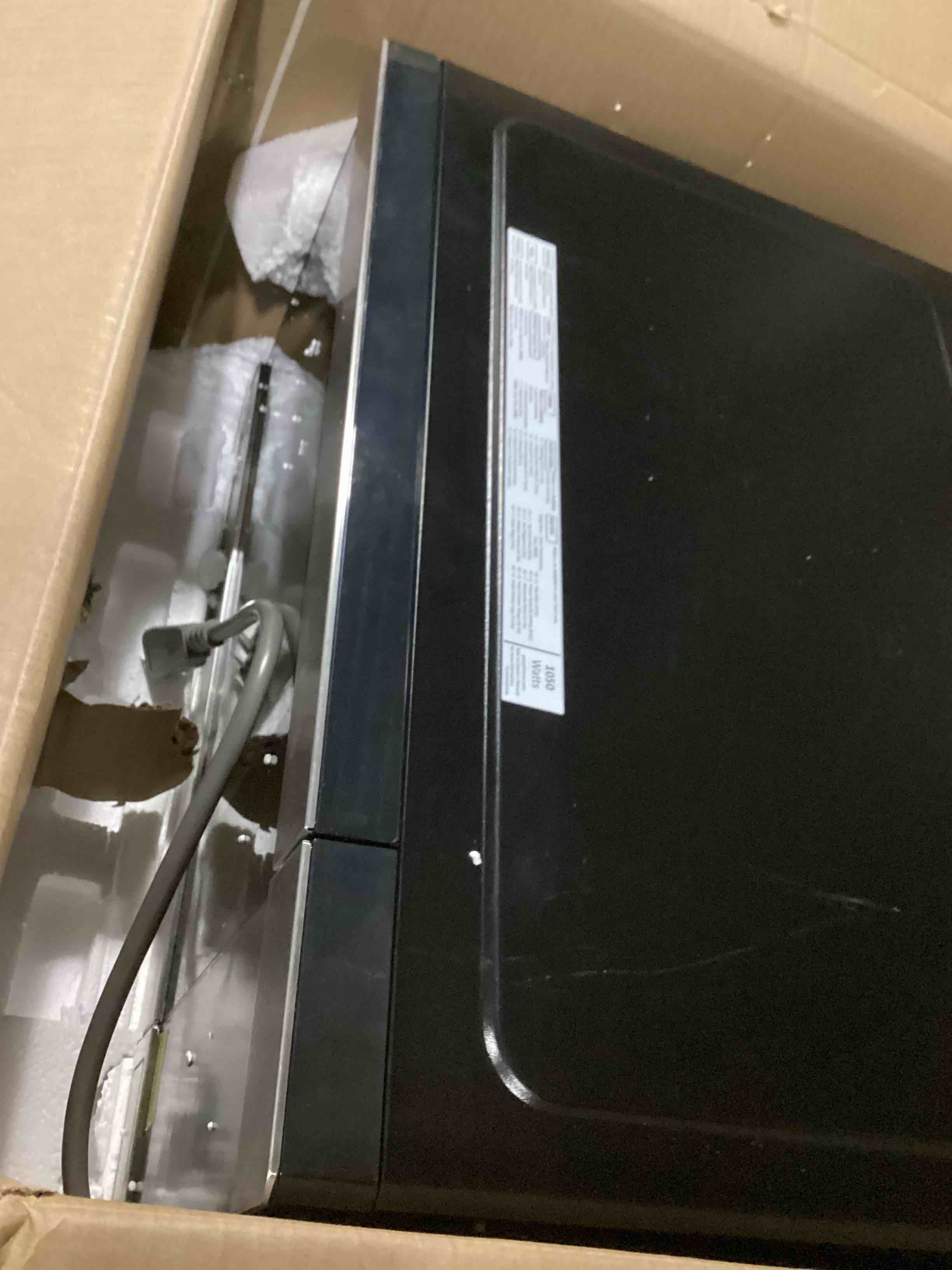 https://s3.amazonaws.com/lotting-images-prod/bidfta/PNK2542428_1746551887606.jpeg