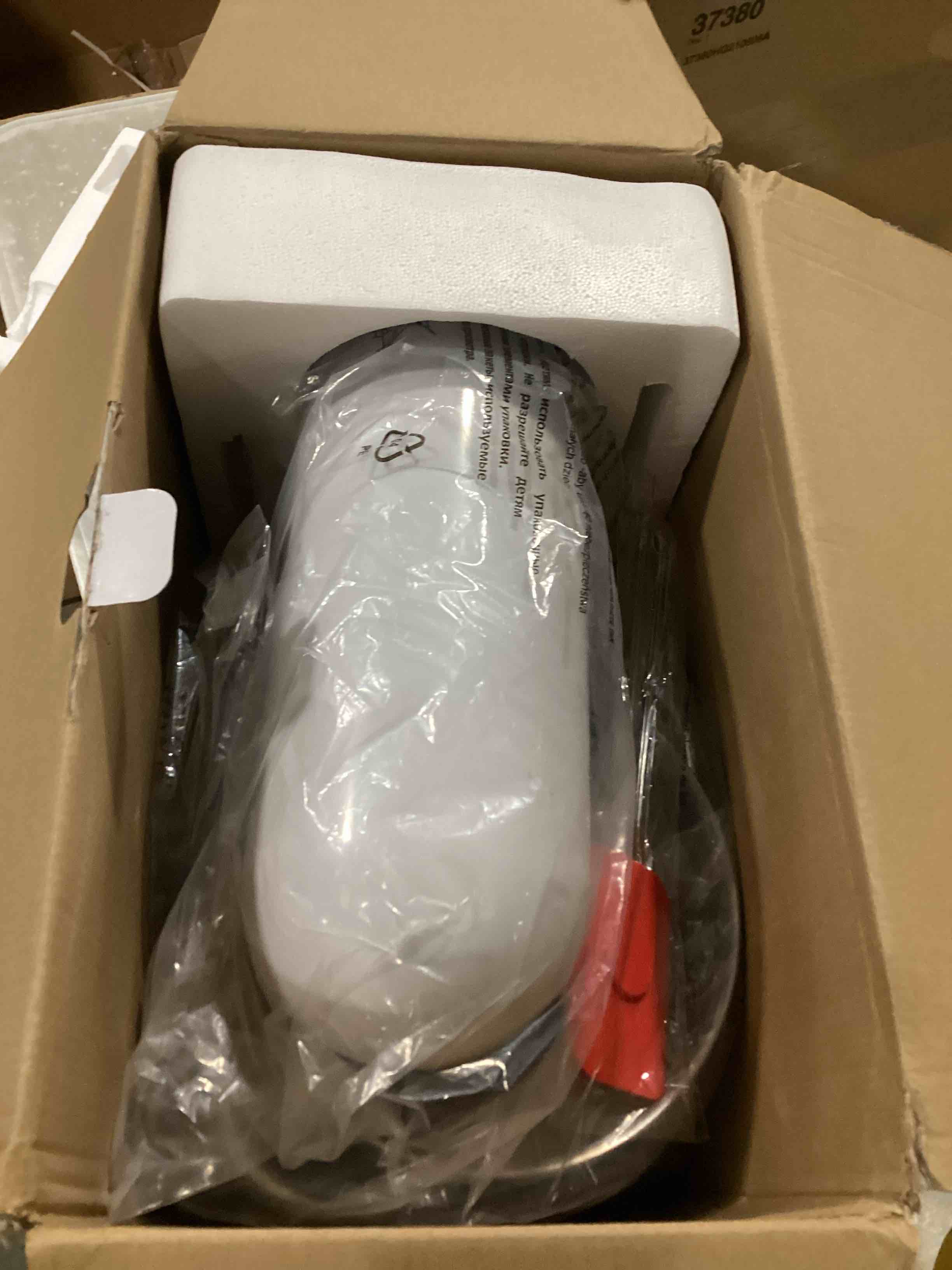 https://s3.amazonaws.com/lotting-images-prod/bidfta/PNK2542559_1746703023832.jpeg