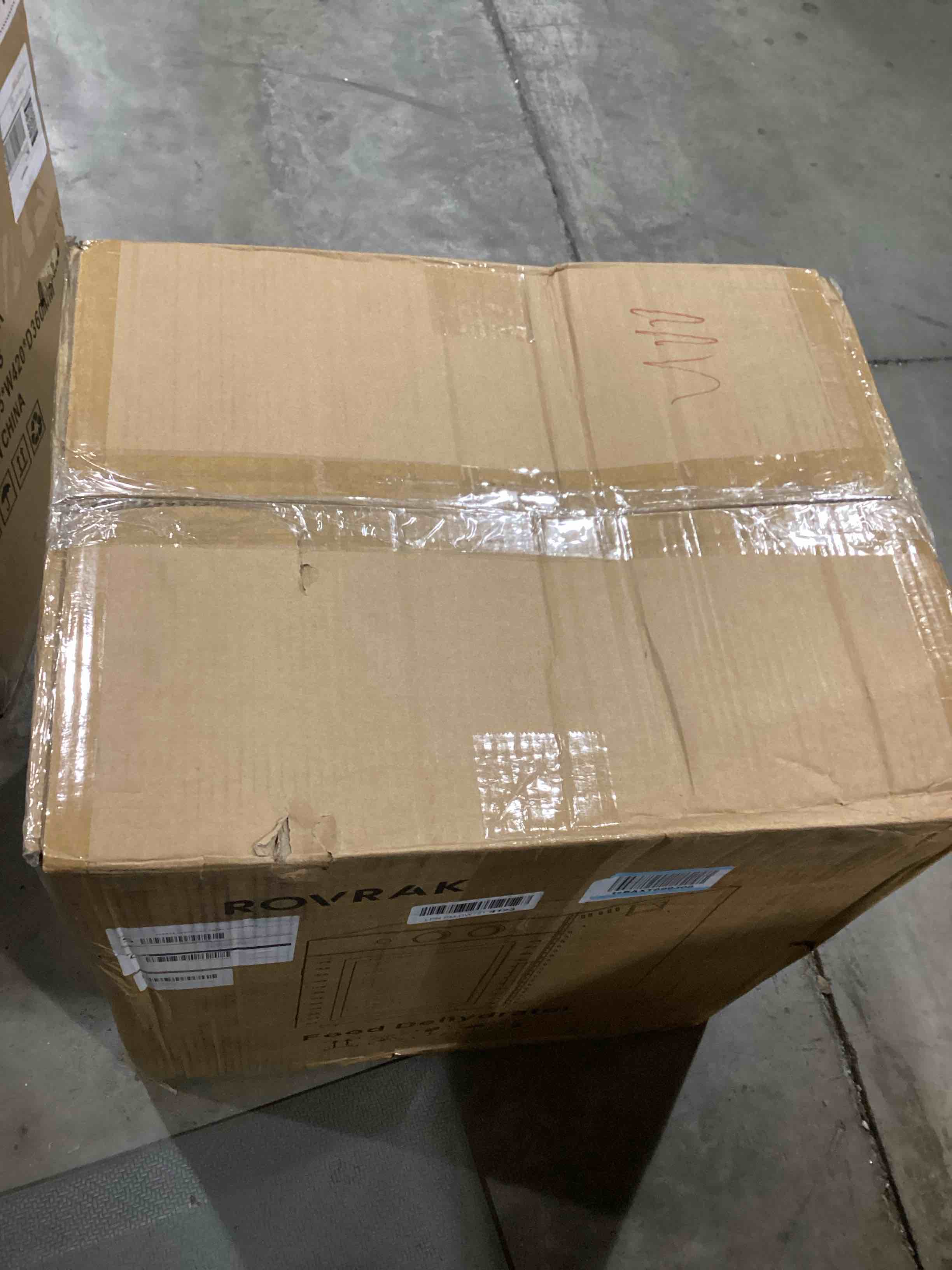 https://s3.amazonaws.com/lotting-images-prod/bidfta/PNK2542571_1746704524641.jpeg