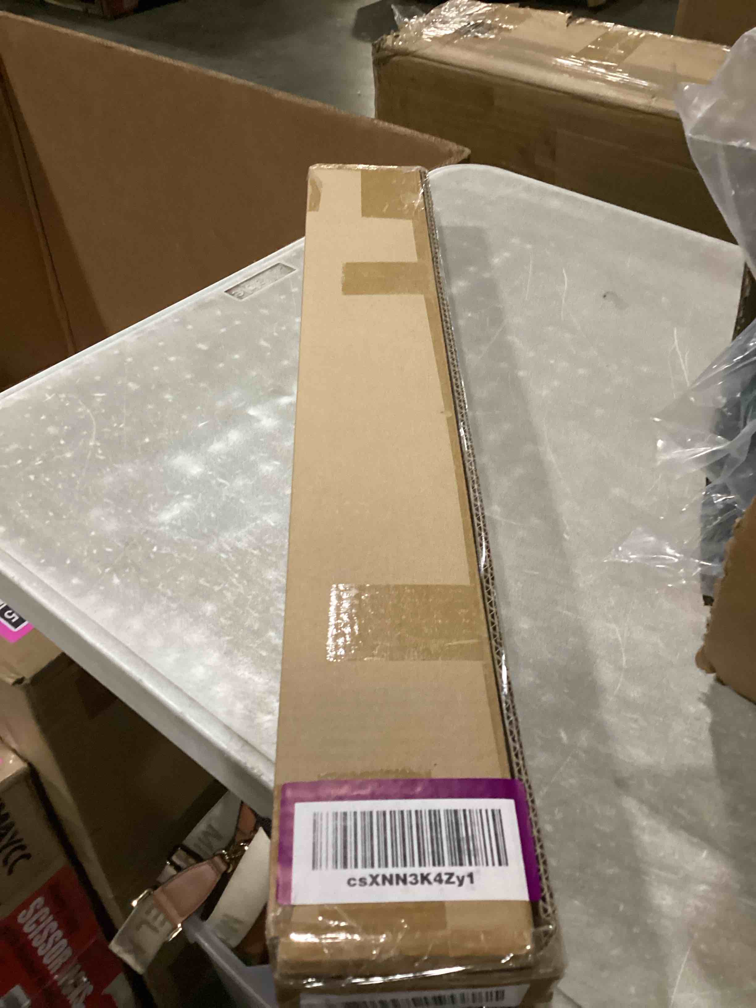 https://s3.amazonaws.com/lotting-images-prod/bidfta/PNK2542649_1746717534777.jpeg