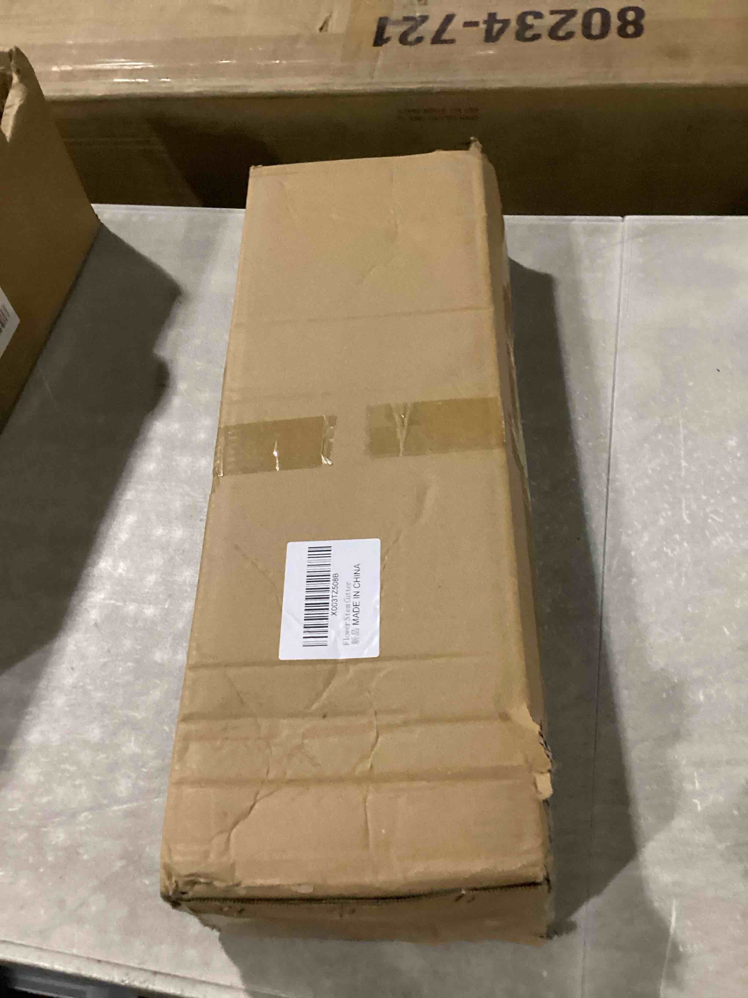 https://s3.amazonaws.com/lotting-images-prod/bidfta/PNK2542707_1746725913246.jpeg