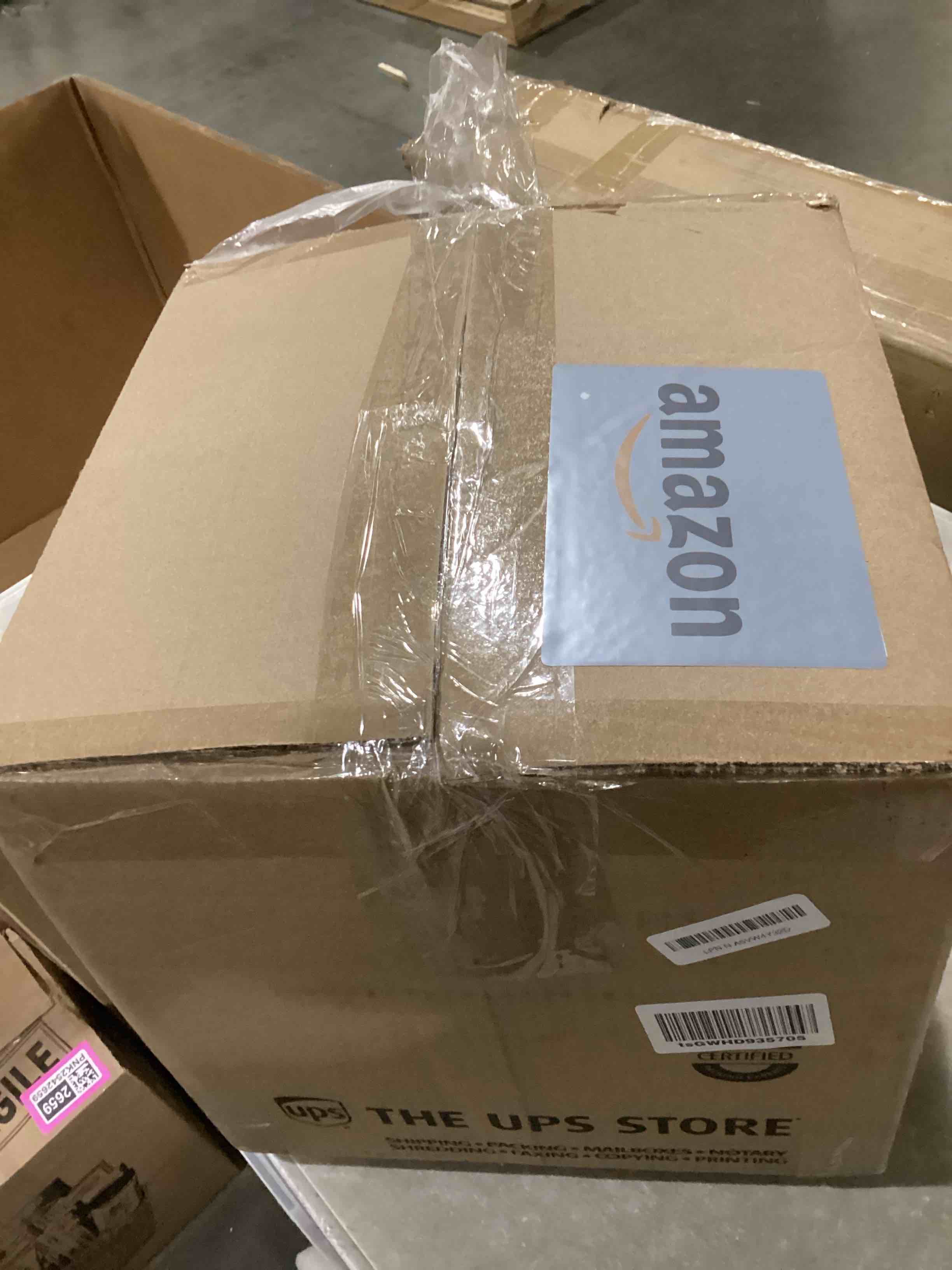 https://s3.amazonaws.com/lotting-images-prod/bidfta/PNK2542801_1746798741371.jpeg