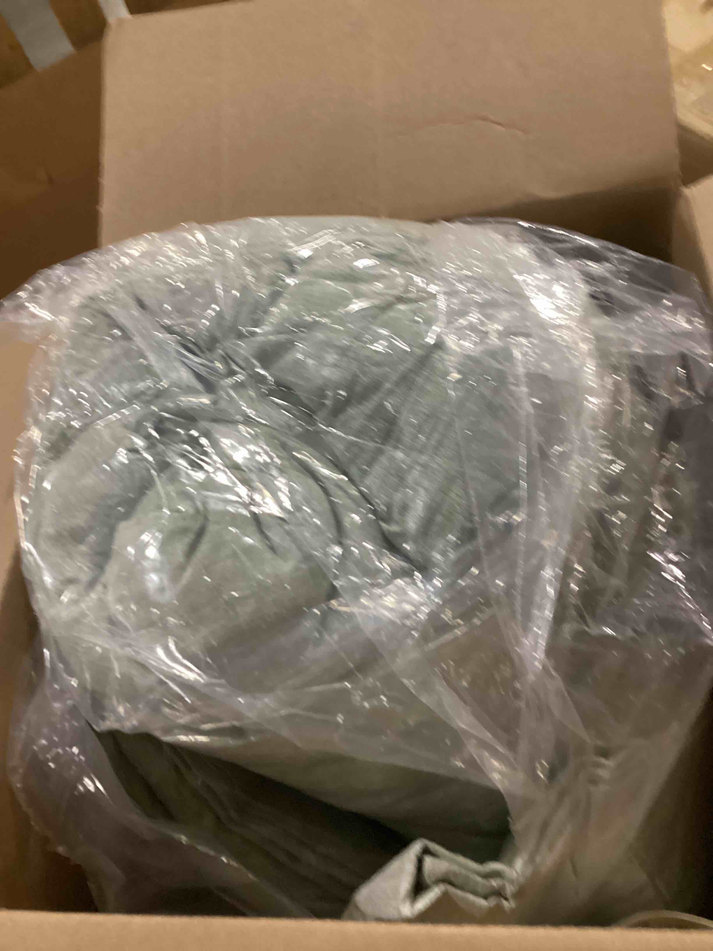 https://s3.amazonaws.com/lotting-images-prod/bidfta/PNK2542801_1746798768141.jpeg
