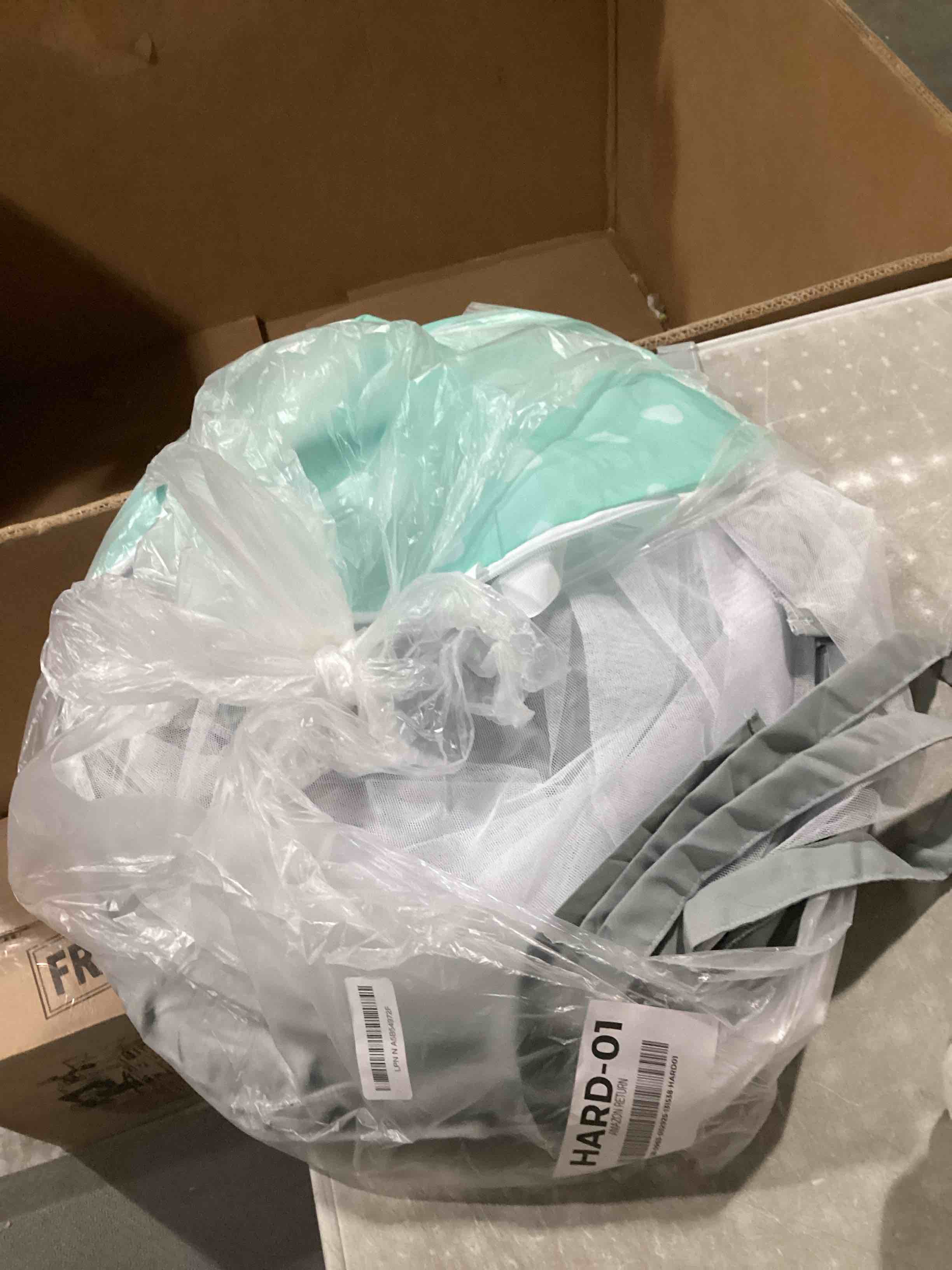 https://s3.amazonaws.com/lotting-images-prod/bidfta/PNK2542804_1746800647785.jpeg