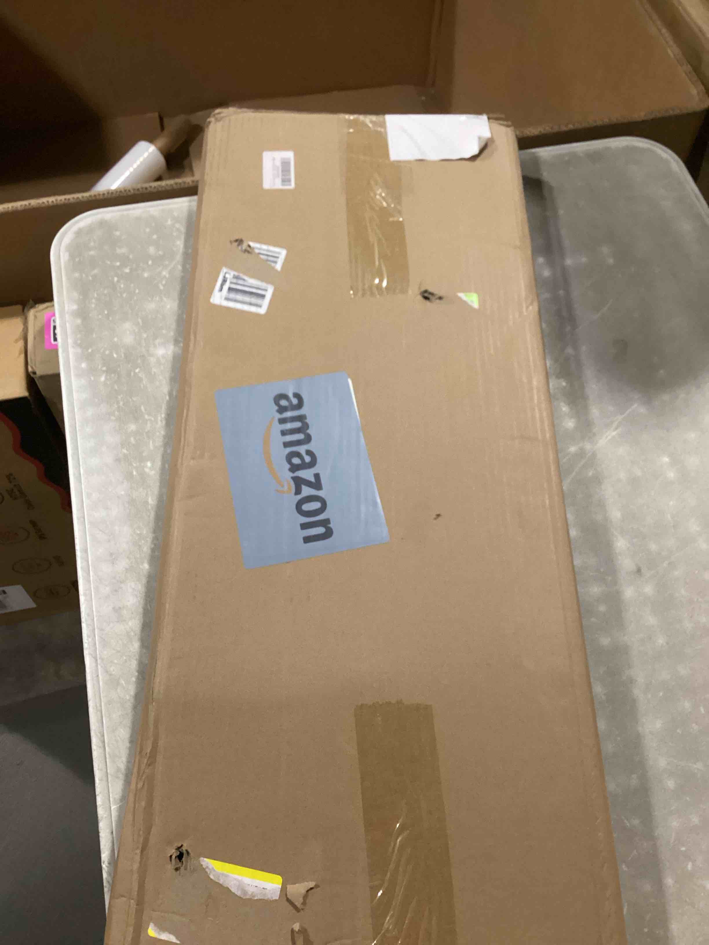 https://s3.amazonaws.com/lotting-images-prod/bidfta/PNK2542913_1747051503427.jpeg