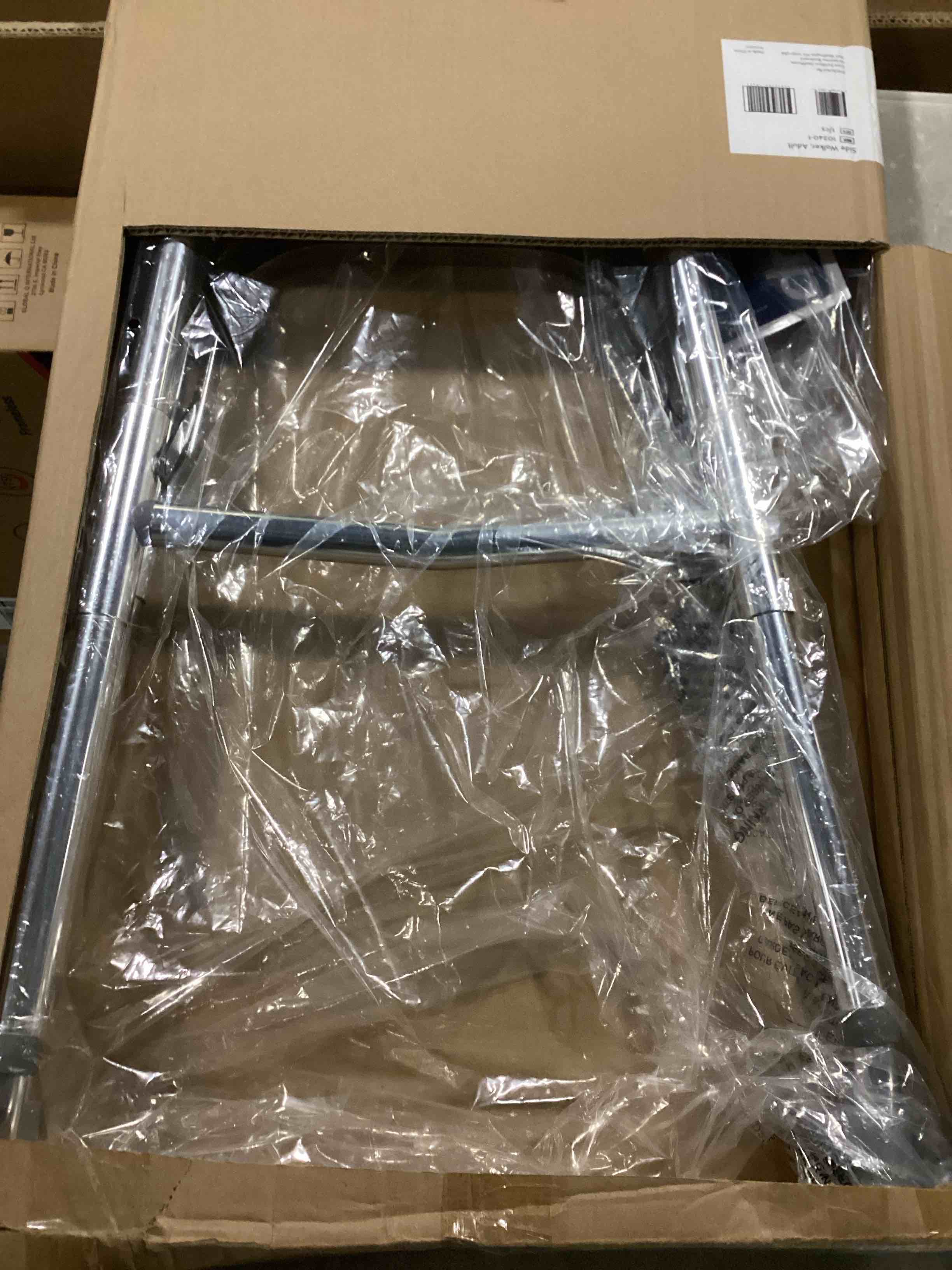 https://s3.amazonaws.com/lotting-images-prod/bidfta/PNK2543139_1747141797700.jpeg