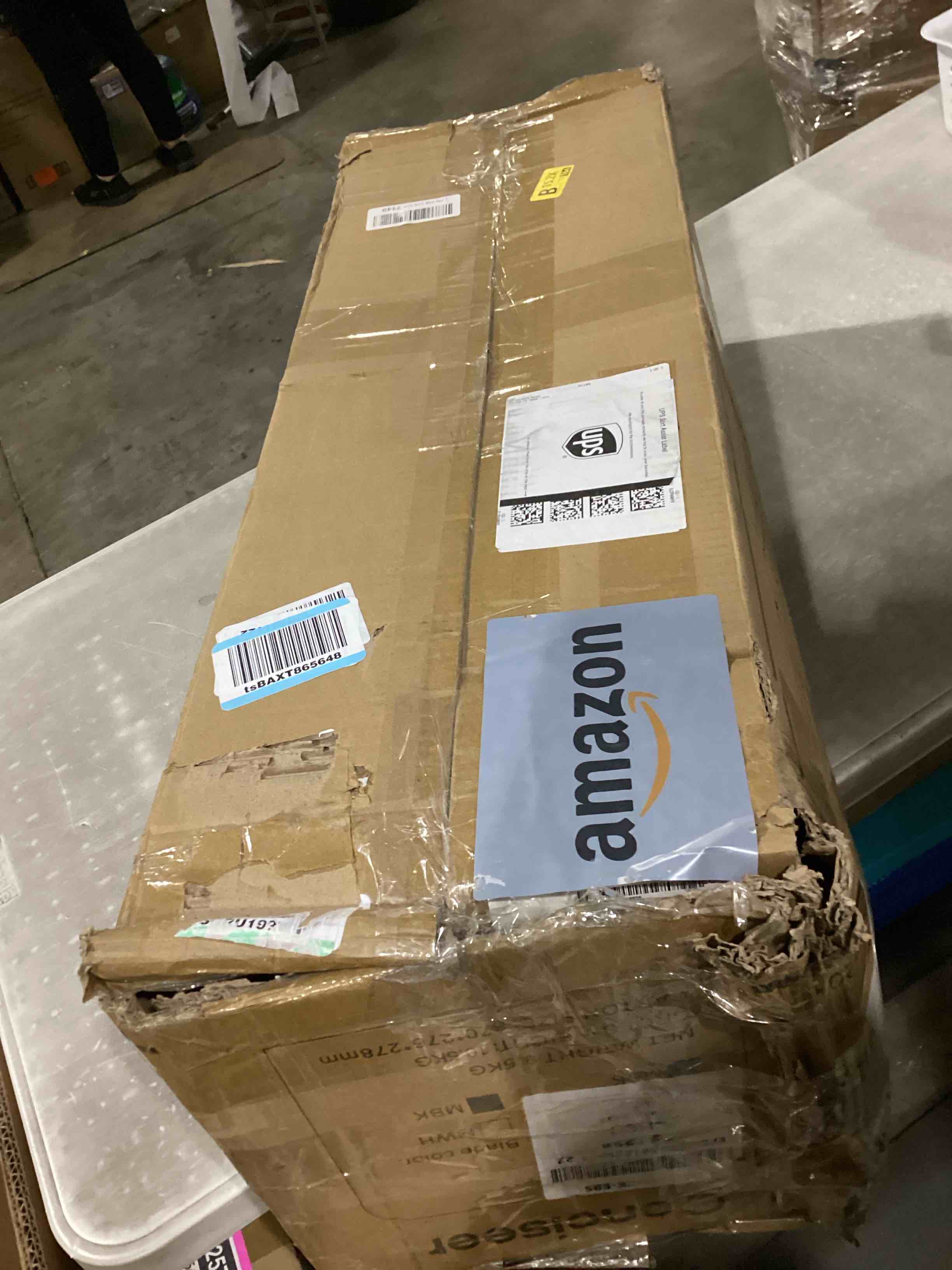 https://s3.amazonaws.com/lotting-images-prod/bidfta/PNK2543231_1747161098284.jpeg