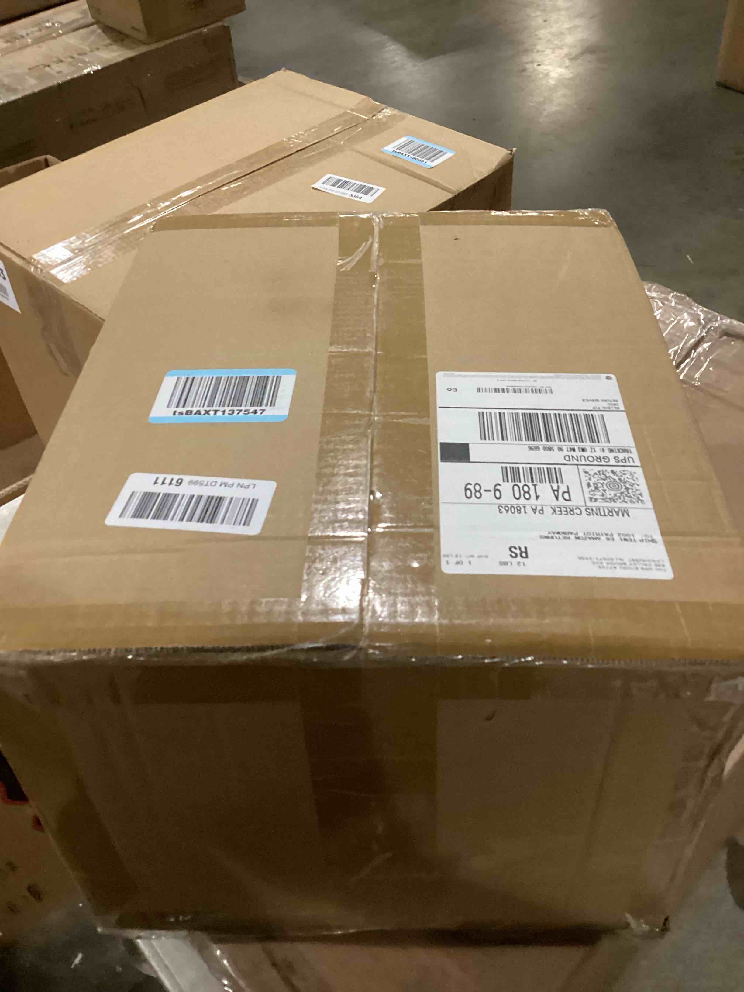 https://s3.amazonaws.com/lotting-images-prod/bidfta/PNK2543397_1747246759959.jpeg
