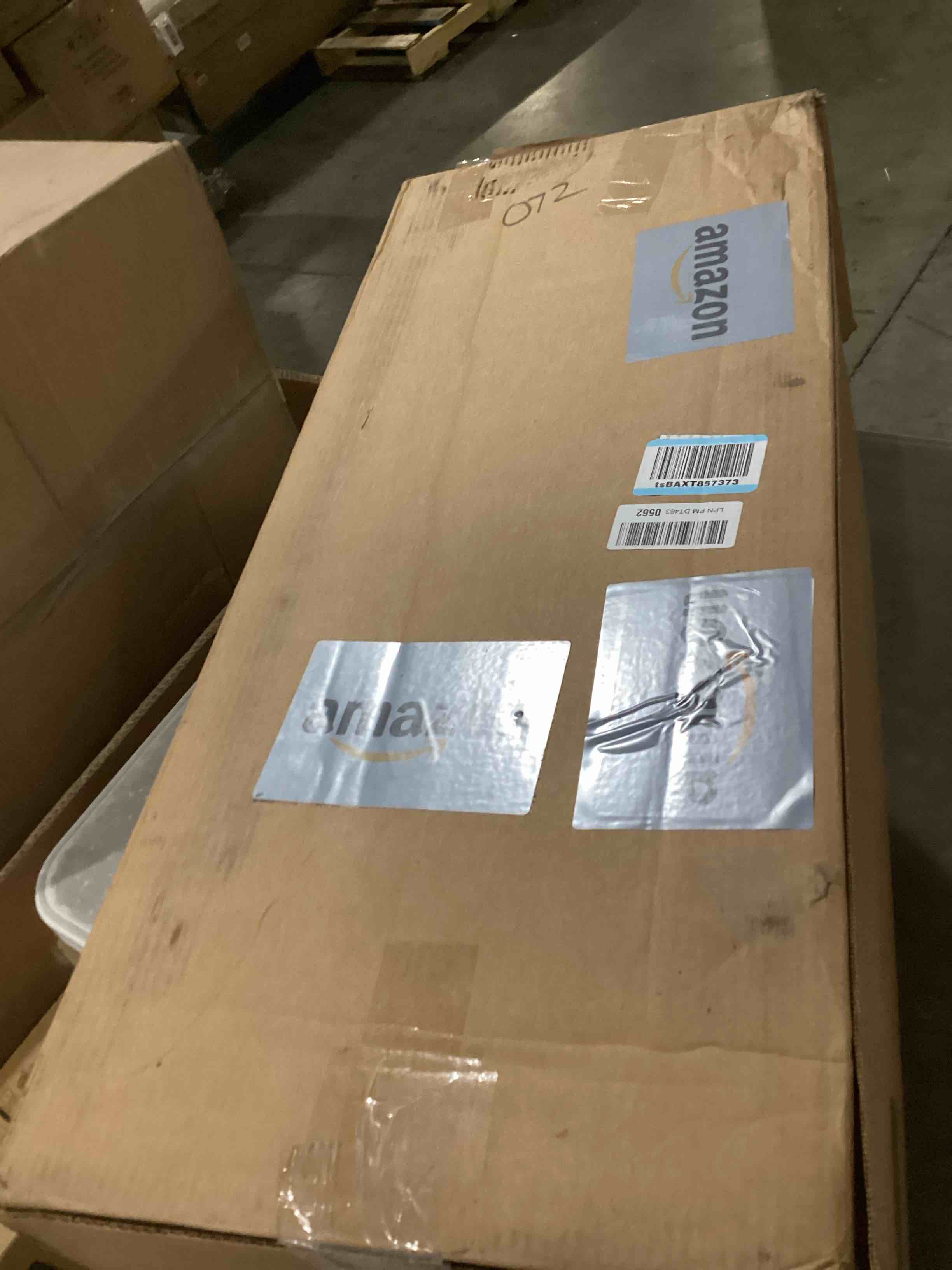 https://s3.amazonaws.com/lotting-images-prod/bidfta/PNK2543424_1747249803912.jpeg