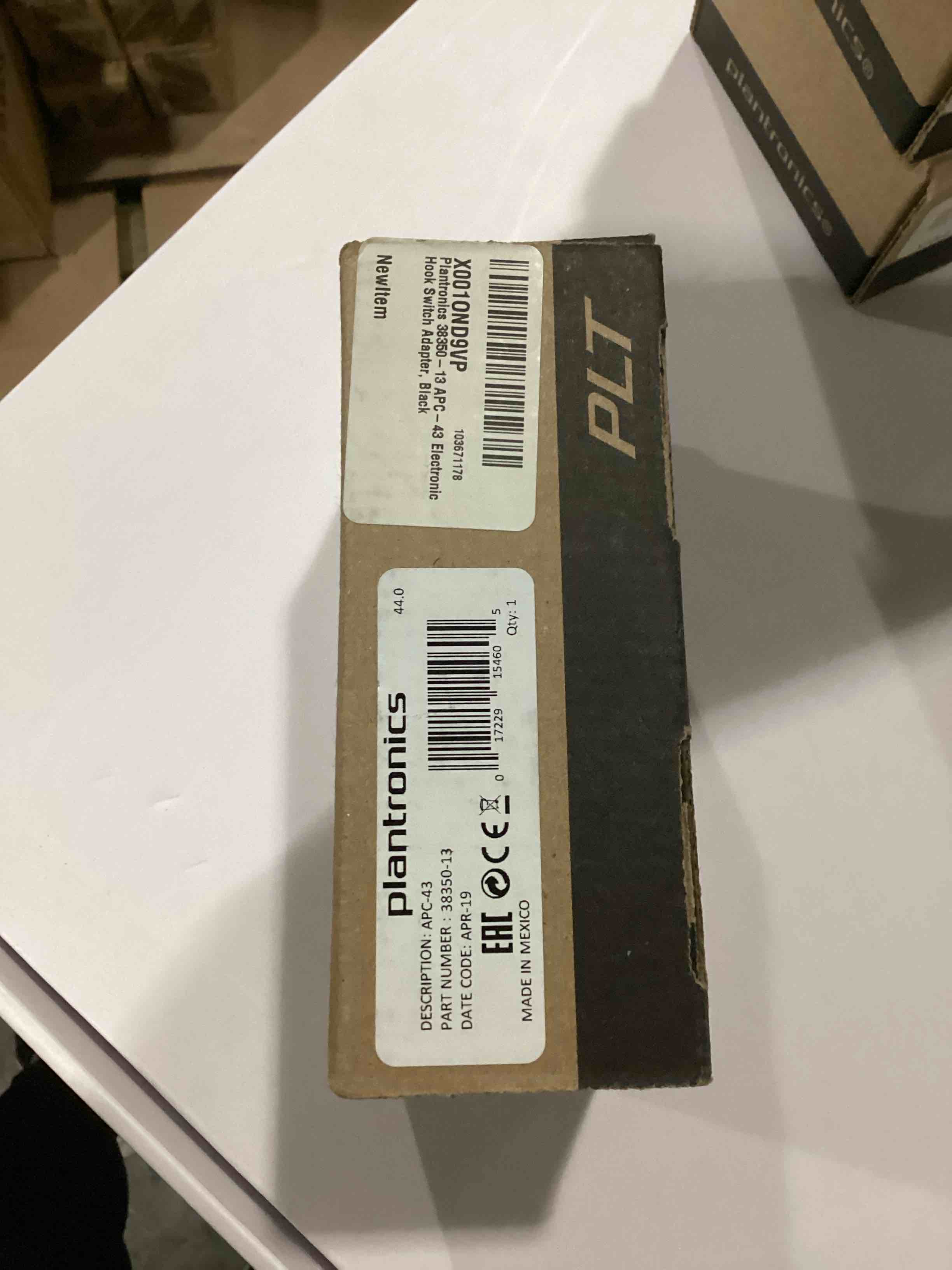 https://s3.amazonaws.com/lotting-images-prod/bidfta/PNK2543610_1747331684753.jpeg