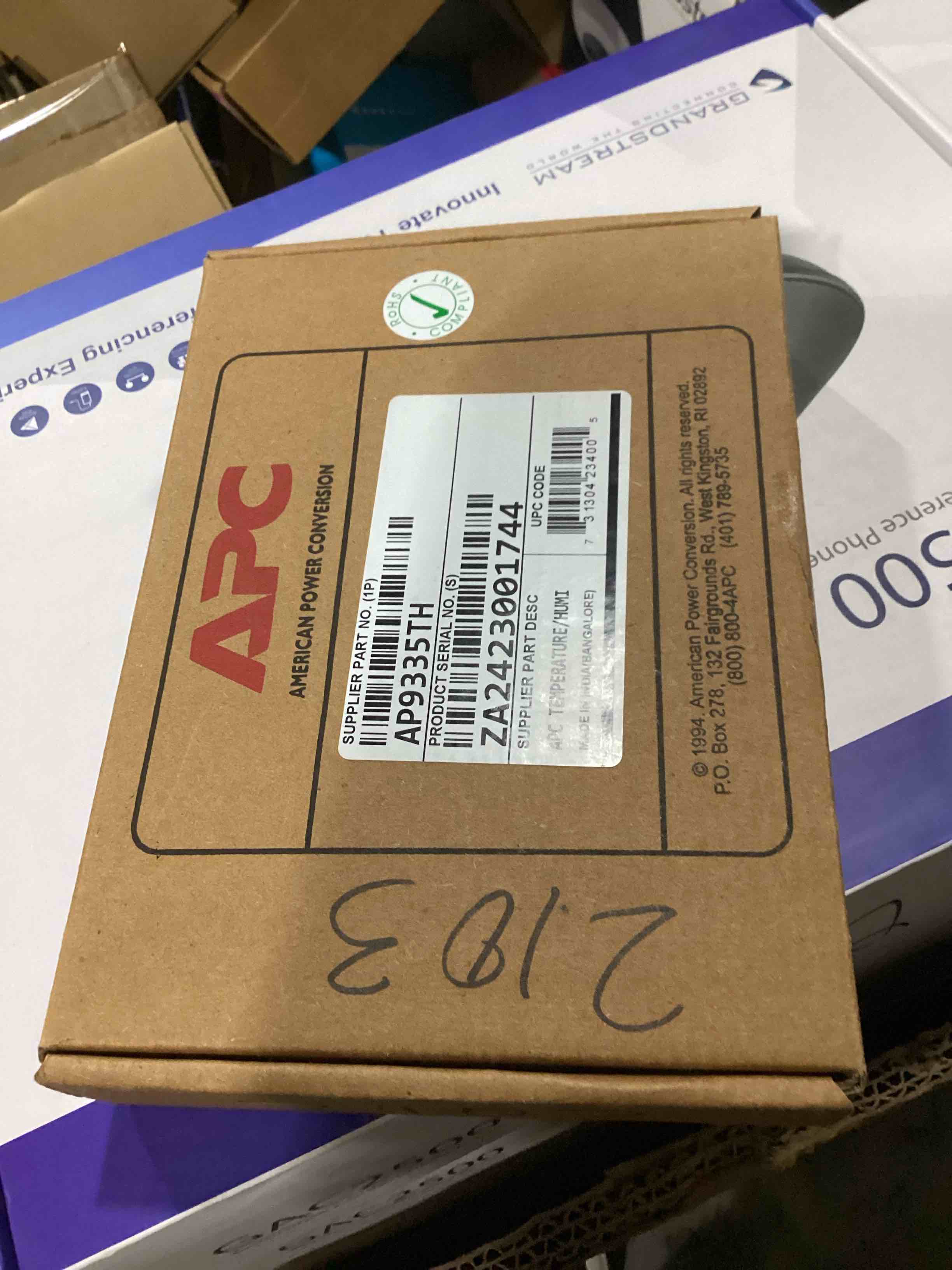 https://s3.amazonaws.com/lotting-images-prod/bidfta/PNK2543684_1747394936394.jpeg