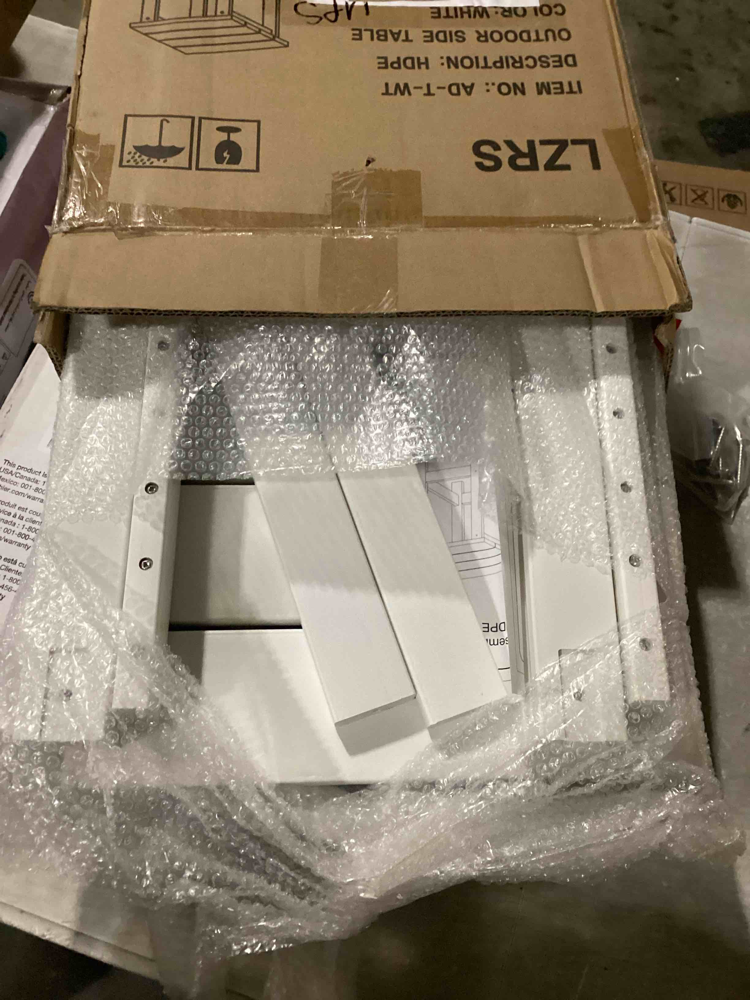 https://s3.amazonaws.com/lotting-images-prod/bidfta/PNK2544003_1747677015909.jpeg
