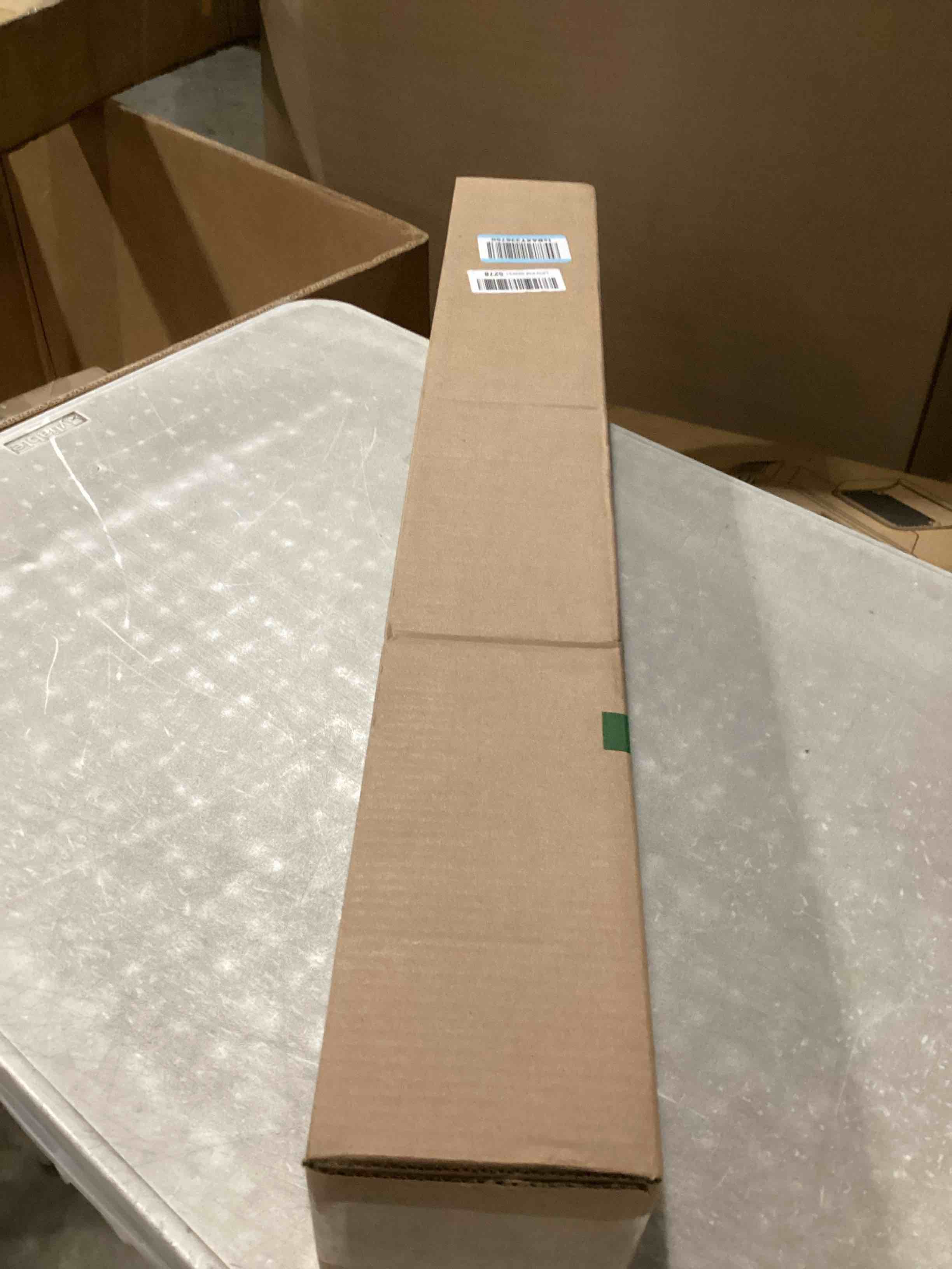 https://s3.amazonaws.com/lotting-images-prod/bidfta/PNK2544668_1748347398348.jpeg