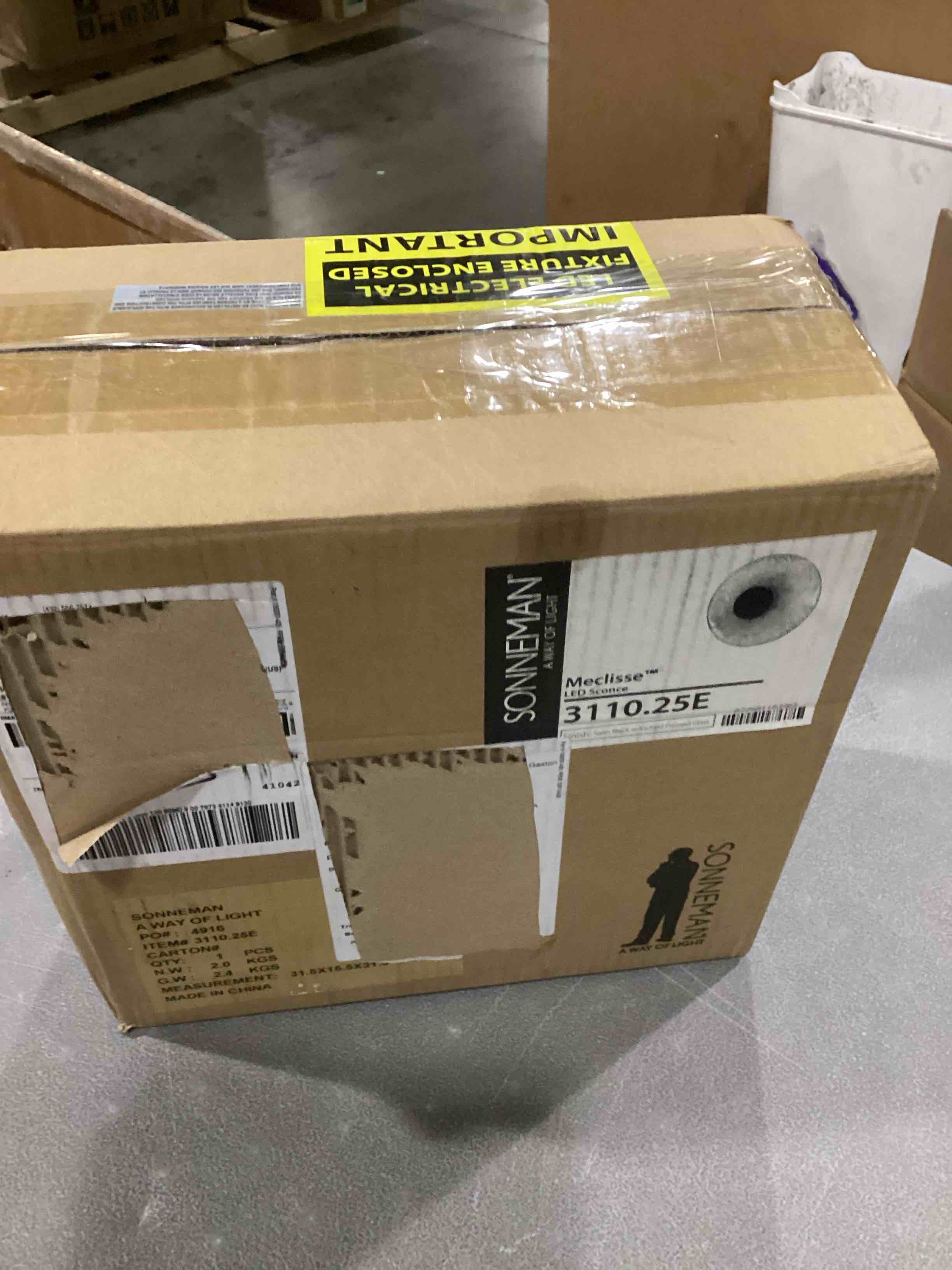 https://s3.amazonaws.com/lotting-images-prod/bidfta/PNK2546387_1749137619115.jpeg