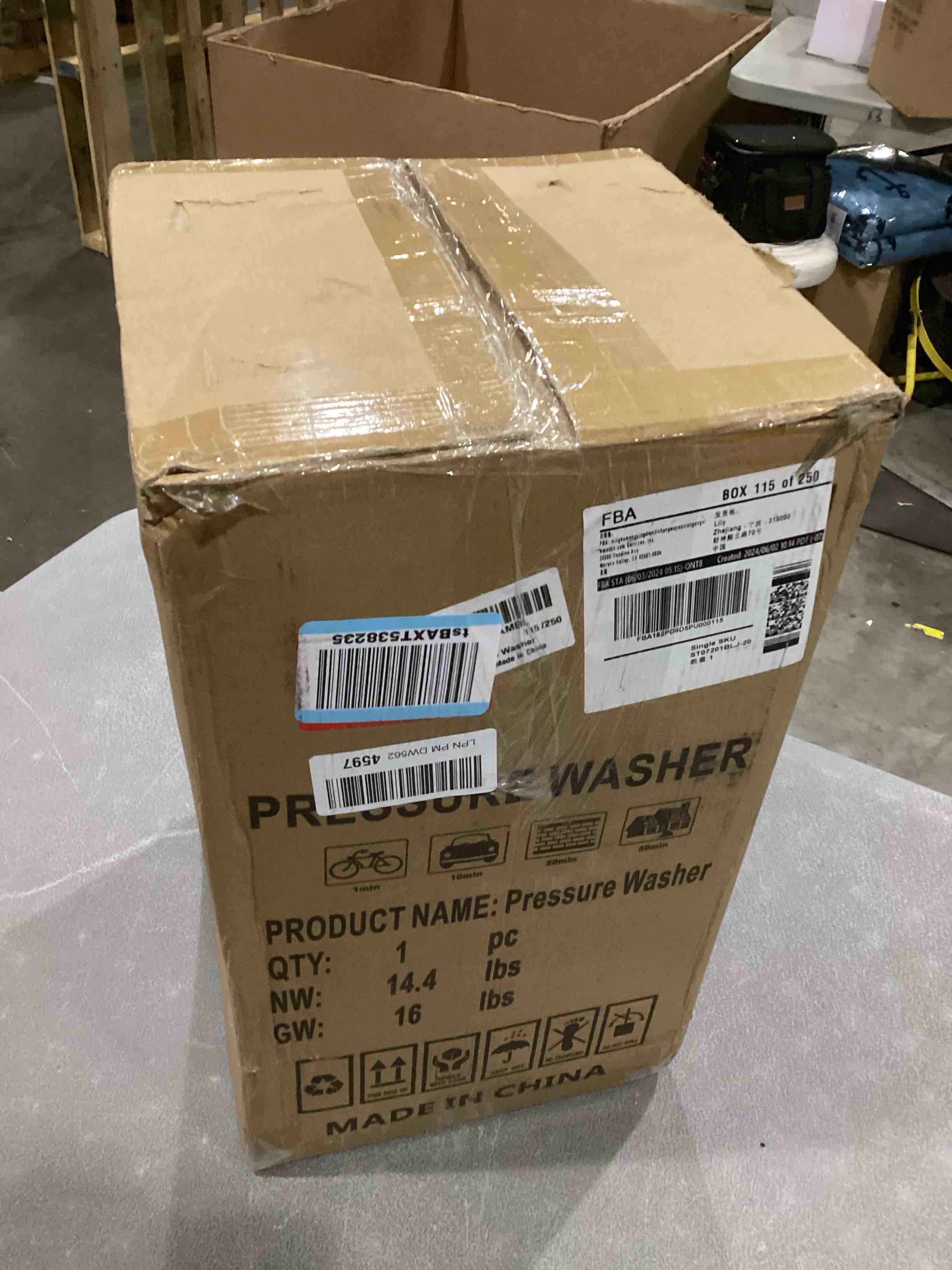 https://s3.amazonaws.com/lotting-images-prod/bidfta/PNK2547503_1749914773617.jpeg