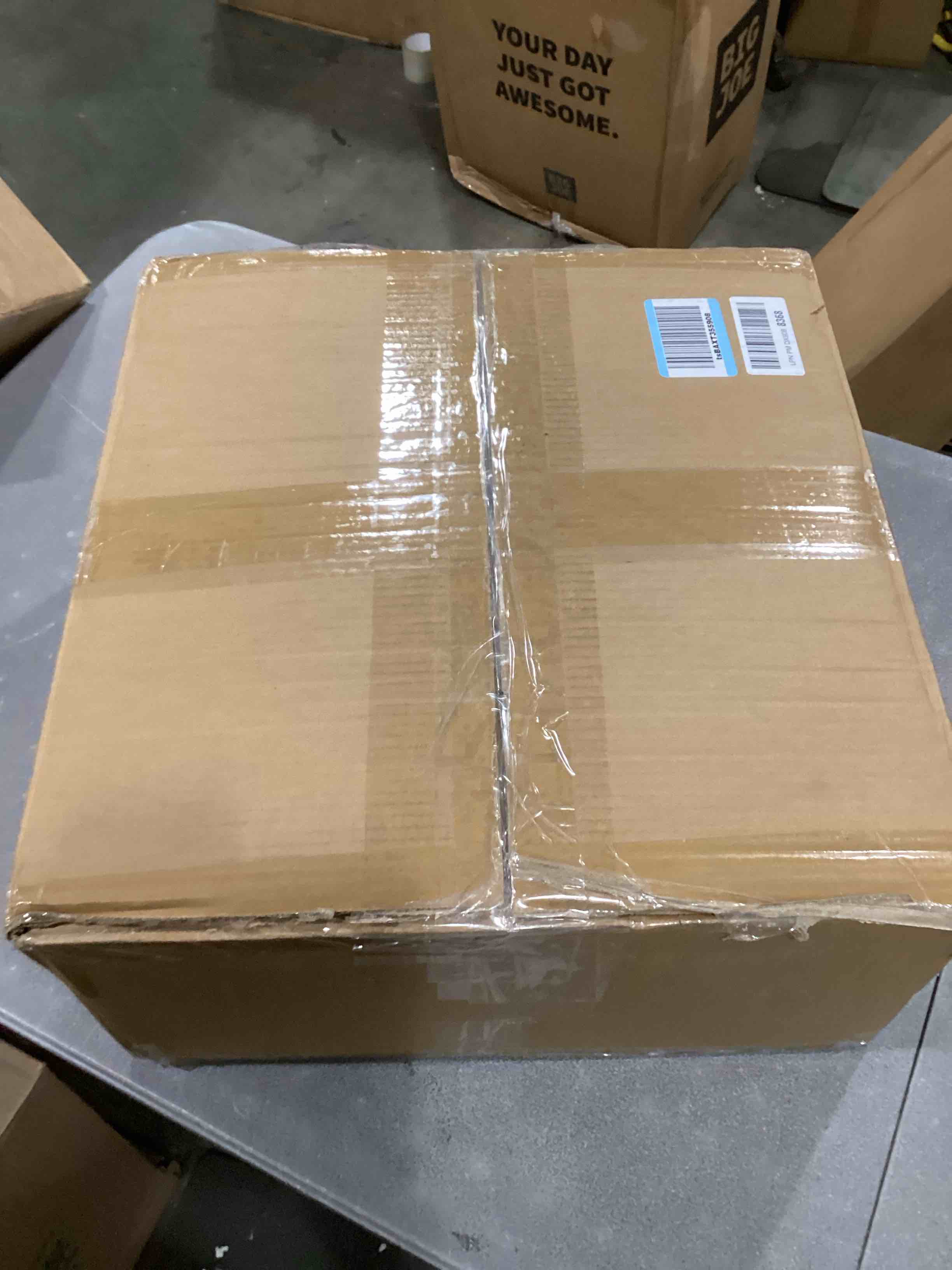 https://s3.amazonaws.com/lotting-images-prod/bidfta/PNK2547525_1749919158469.jpeg