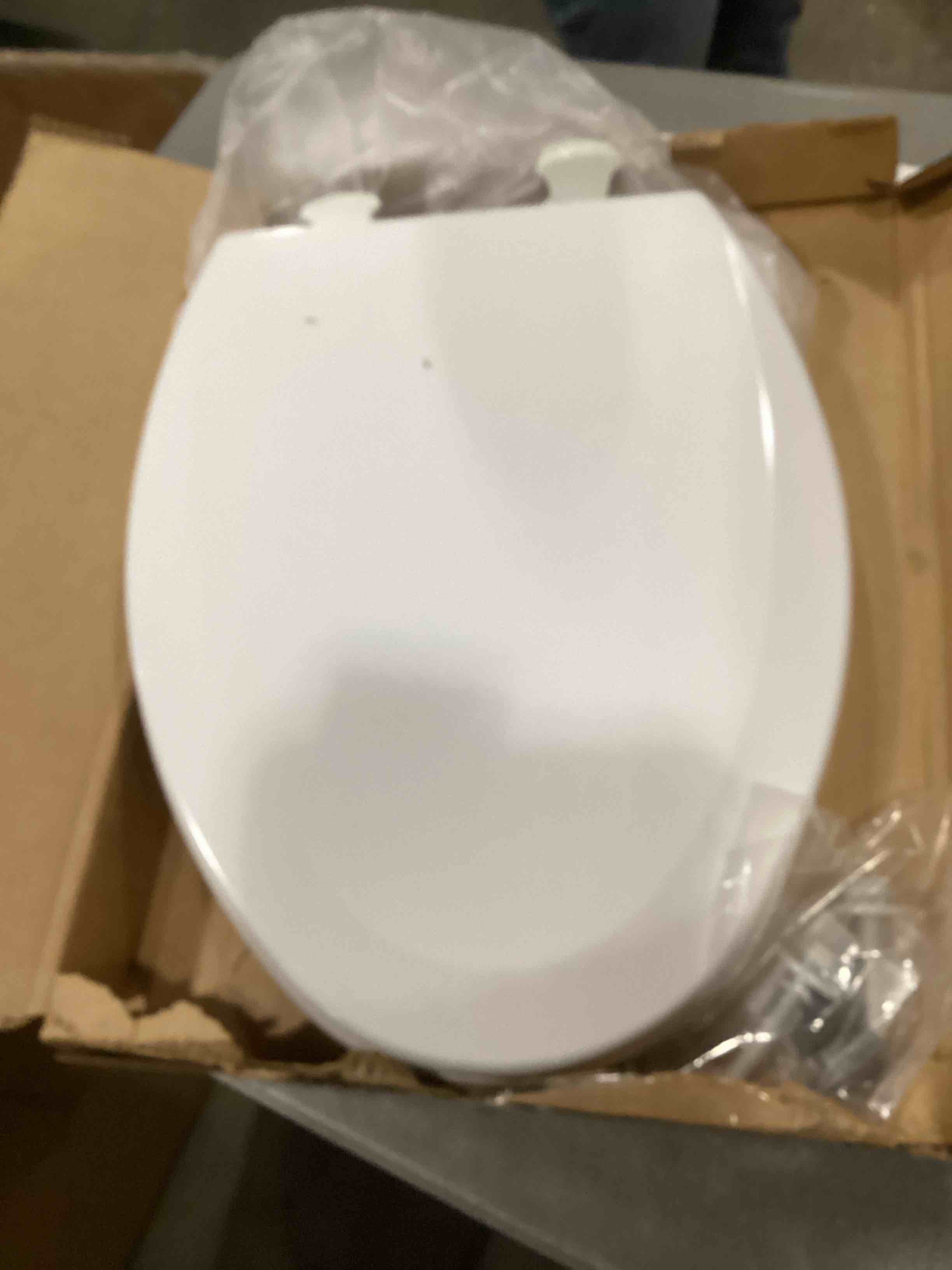 https://s3.amazonaws.com/lotting-images-prod/bidfta/PNK2547693_1750164505904.jpeg