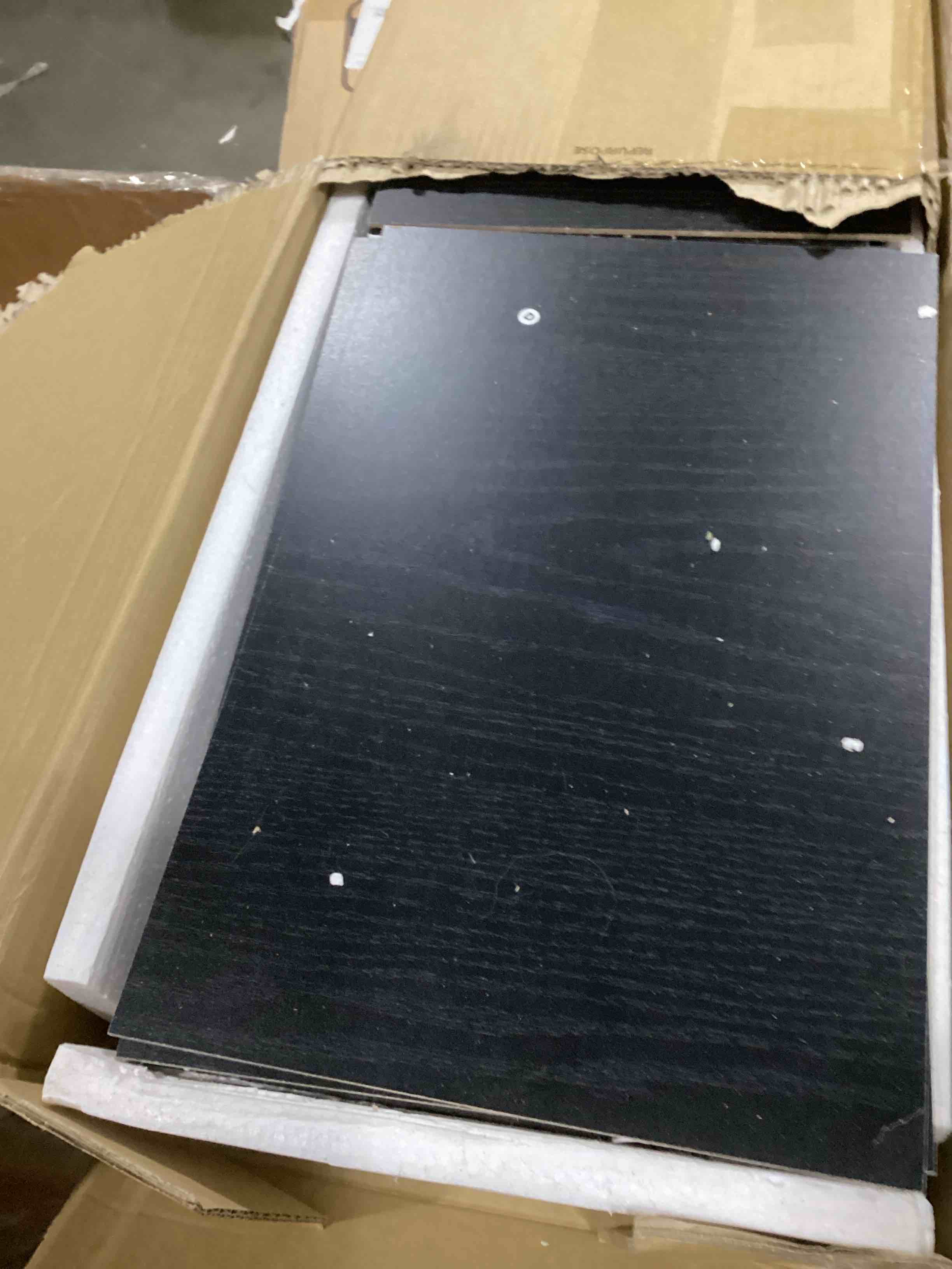 https://s3.amazonaws.com/lotting-images-prod/bidfta/PNK2547746_1750173215173.jpeg
