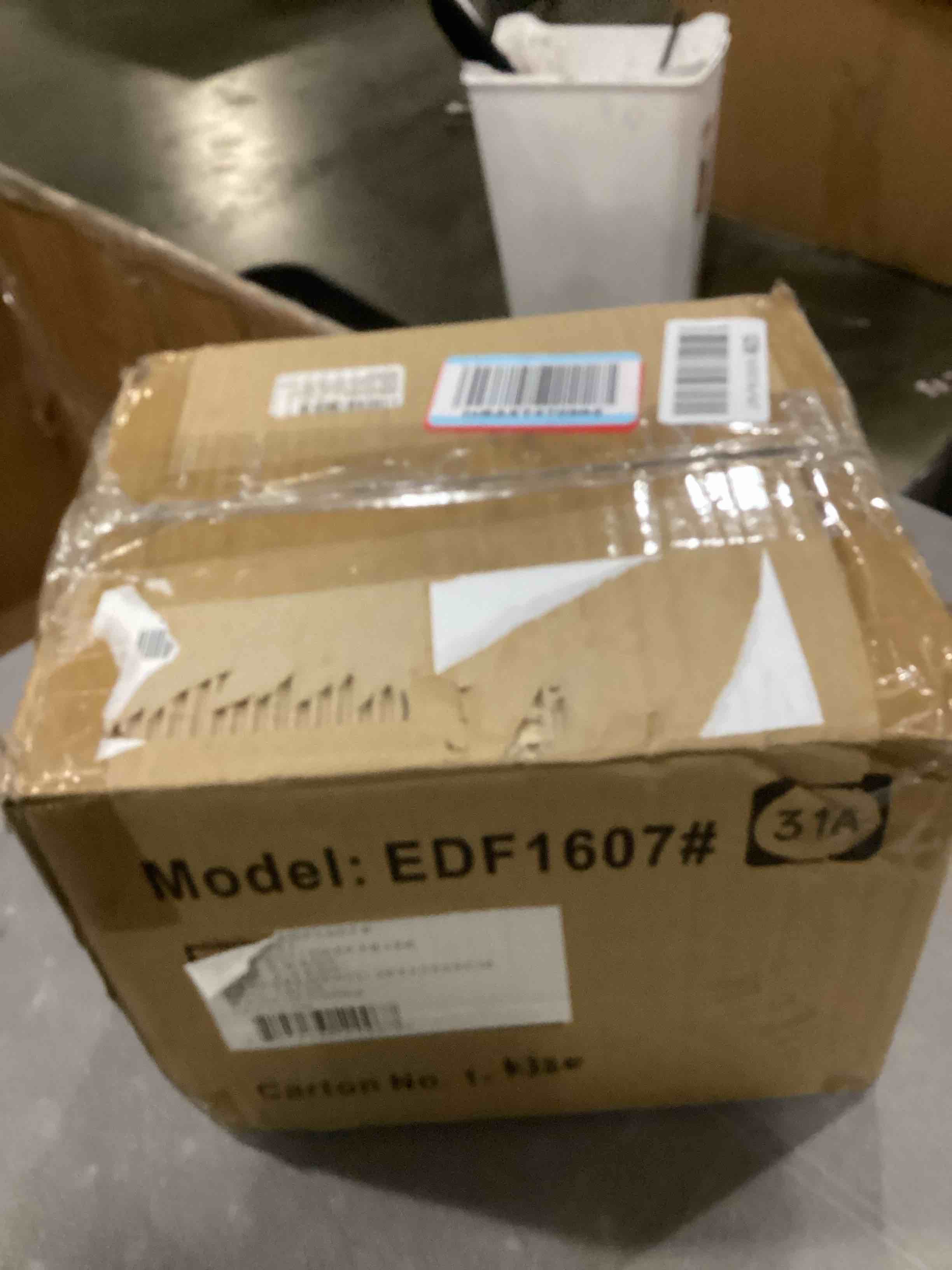 https://s3.amazonaws.com/lotting-images-prod/bidfta/PNK2547830_1750246143601.jpeg