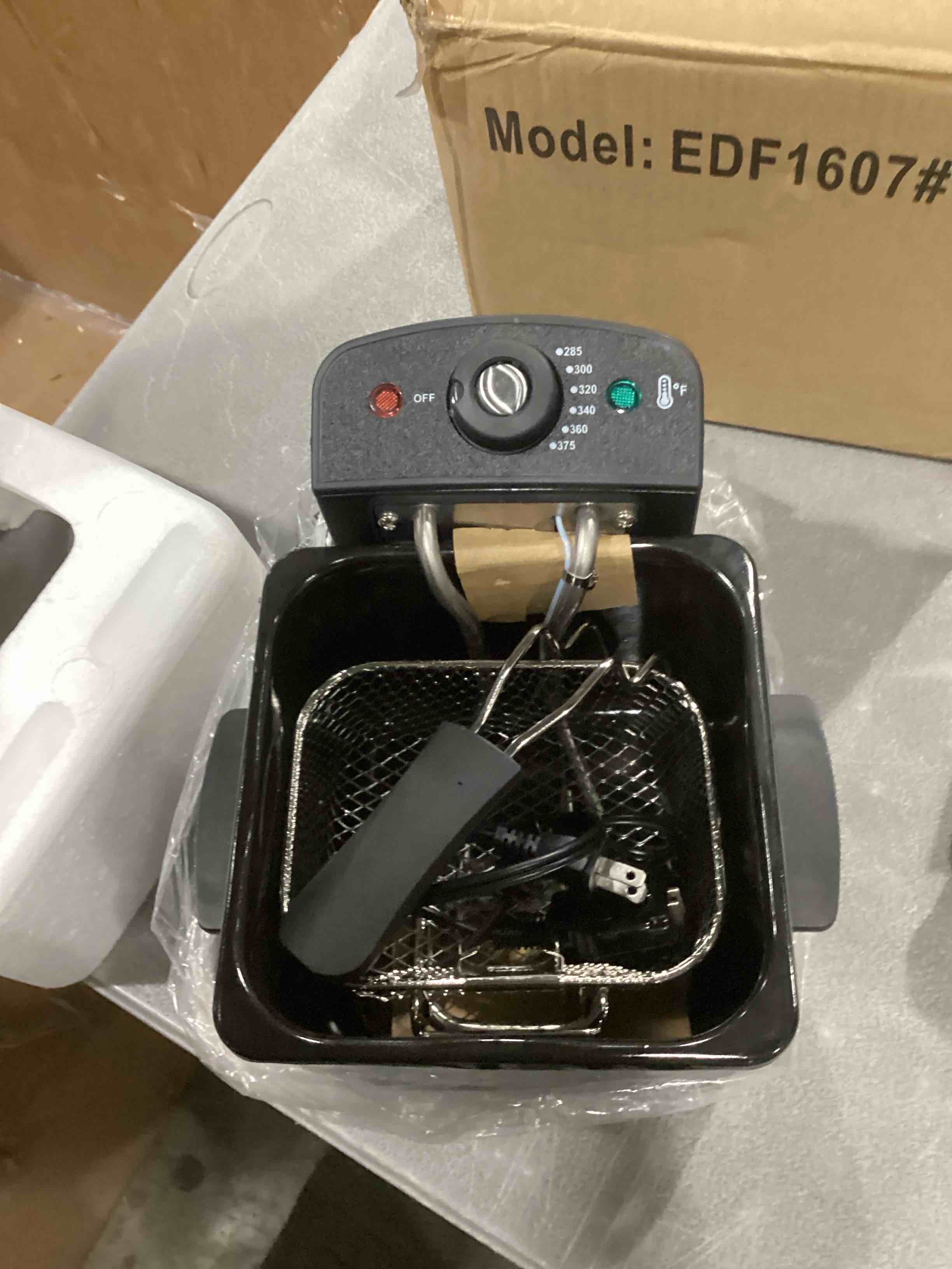 https://s3.amazonaws.com/lotting-images-prod/bidfta/PNK2547830_1750246205294.jpeg