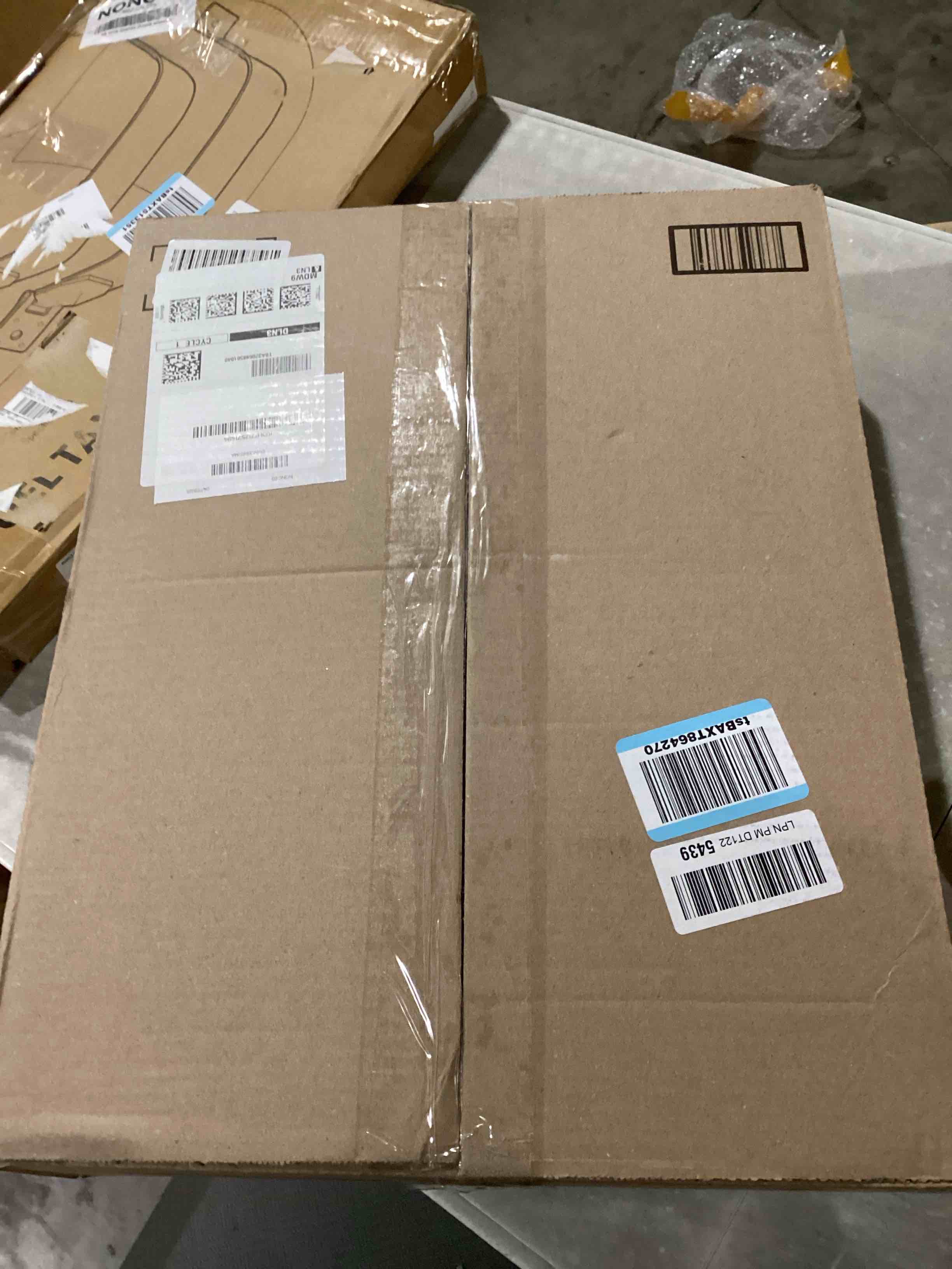 https://s3.amazonaws.com/lotting-images-prod/bidfta/PNK2548100_1748530680092.jpeg