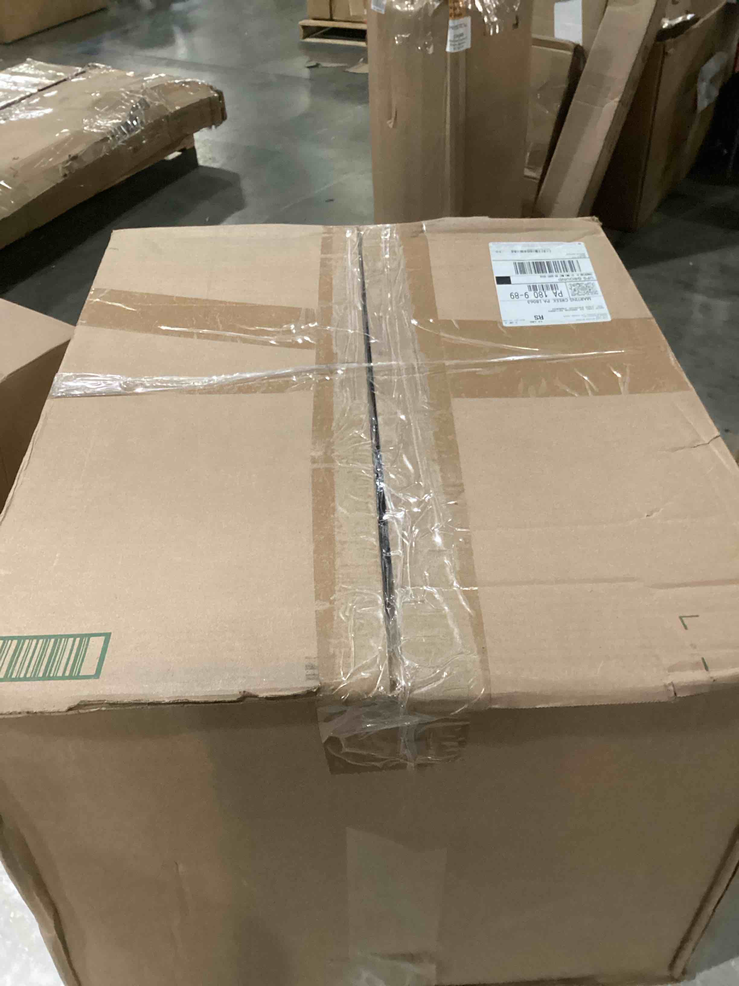 https://s3.amazonaws.com/lotting-images-prod/bidfta/PNK2548358_1748883374281.jpeg