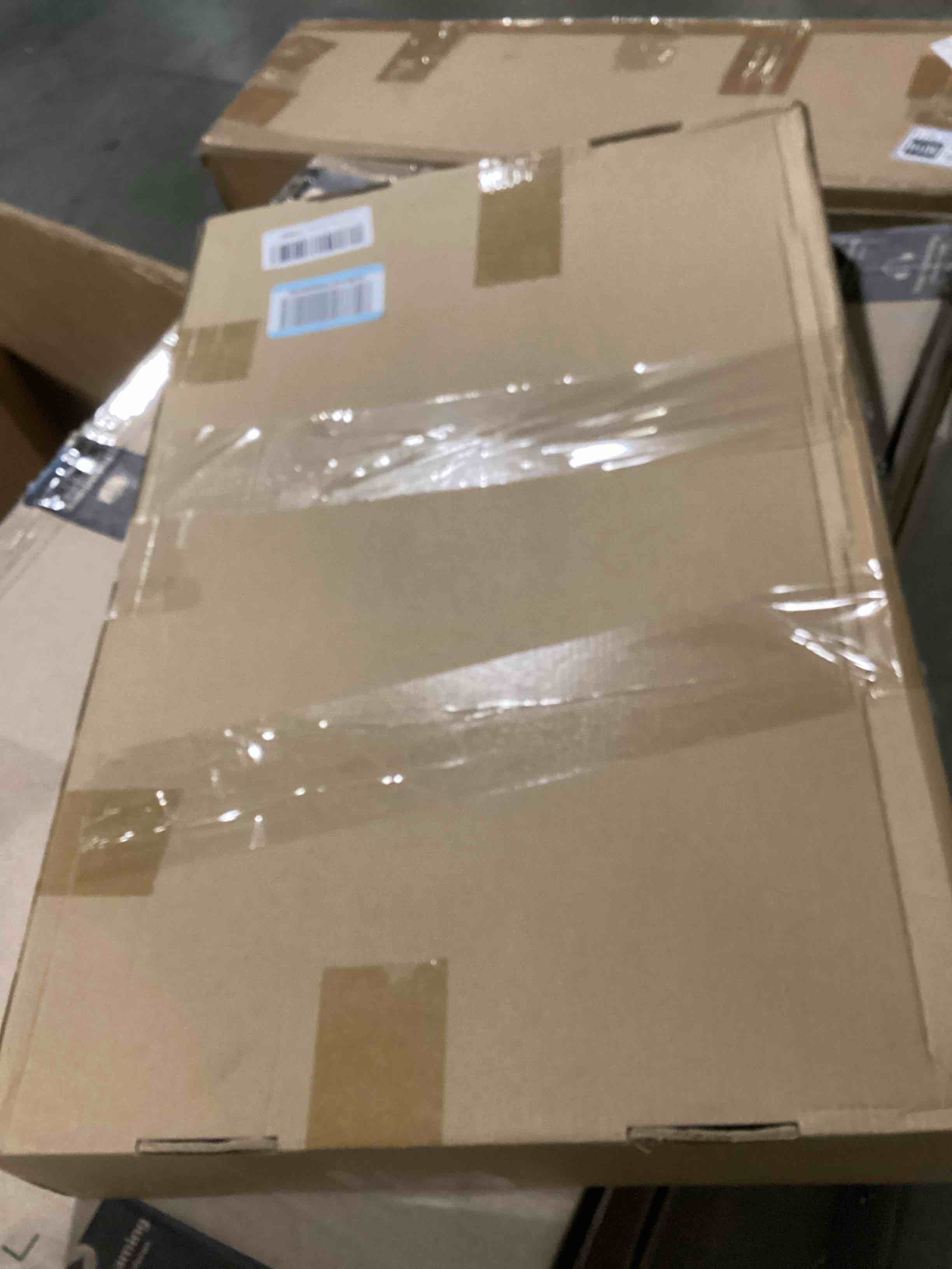 https://s3.amazonaws.com/lotting-images-prod/bidfta/PNK2548549_1748976918002.jpeg