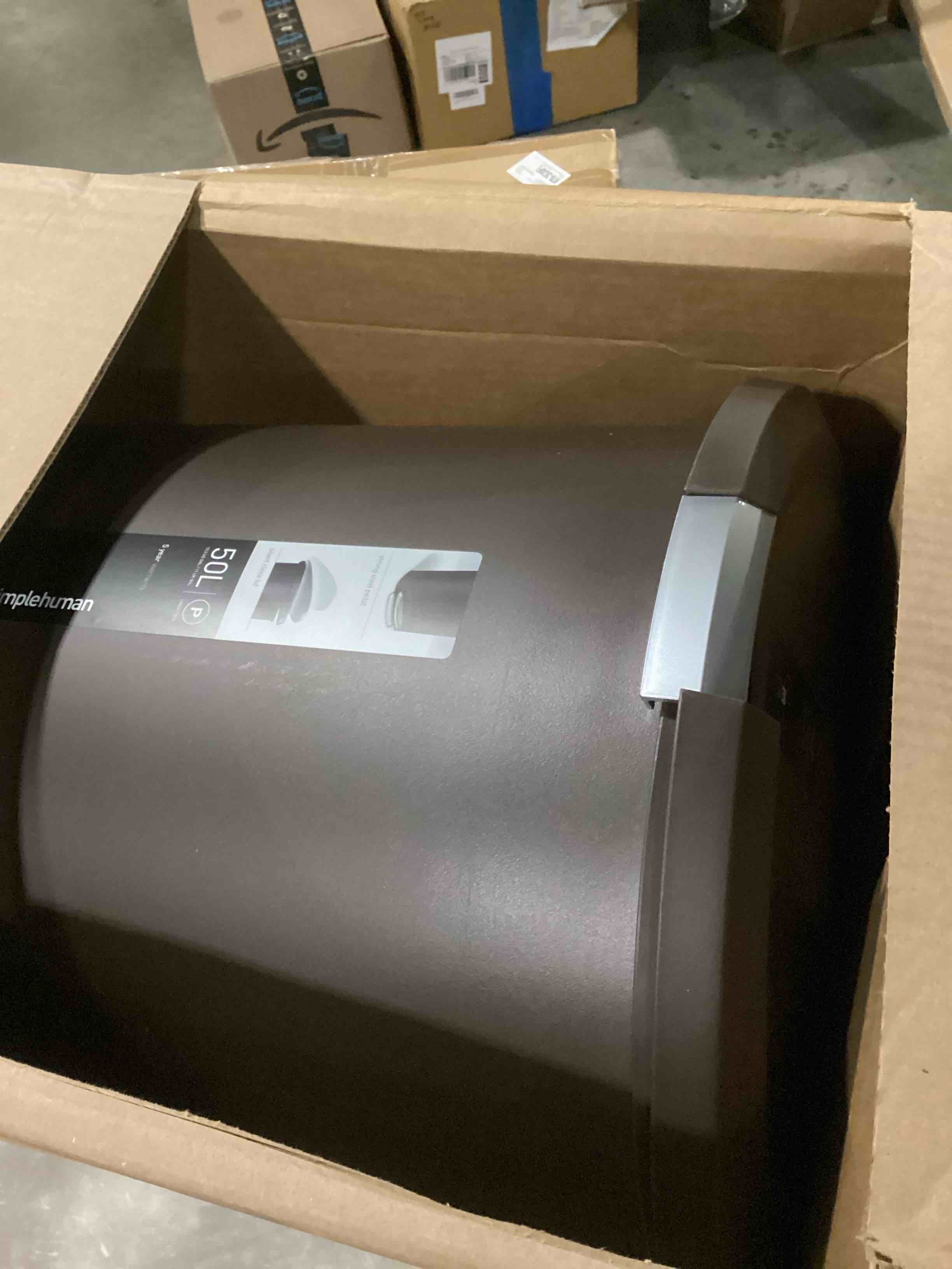 https://s3.amazonaws.com/lotting-images-prod/bidfta/PNK2548578_1749036495498.jpeg