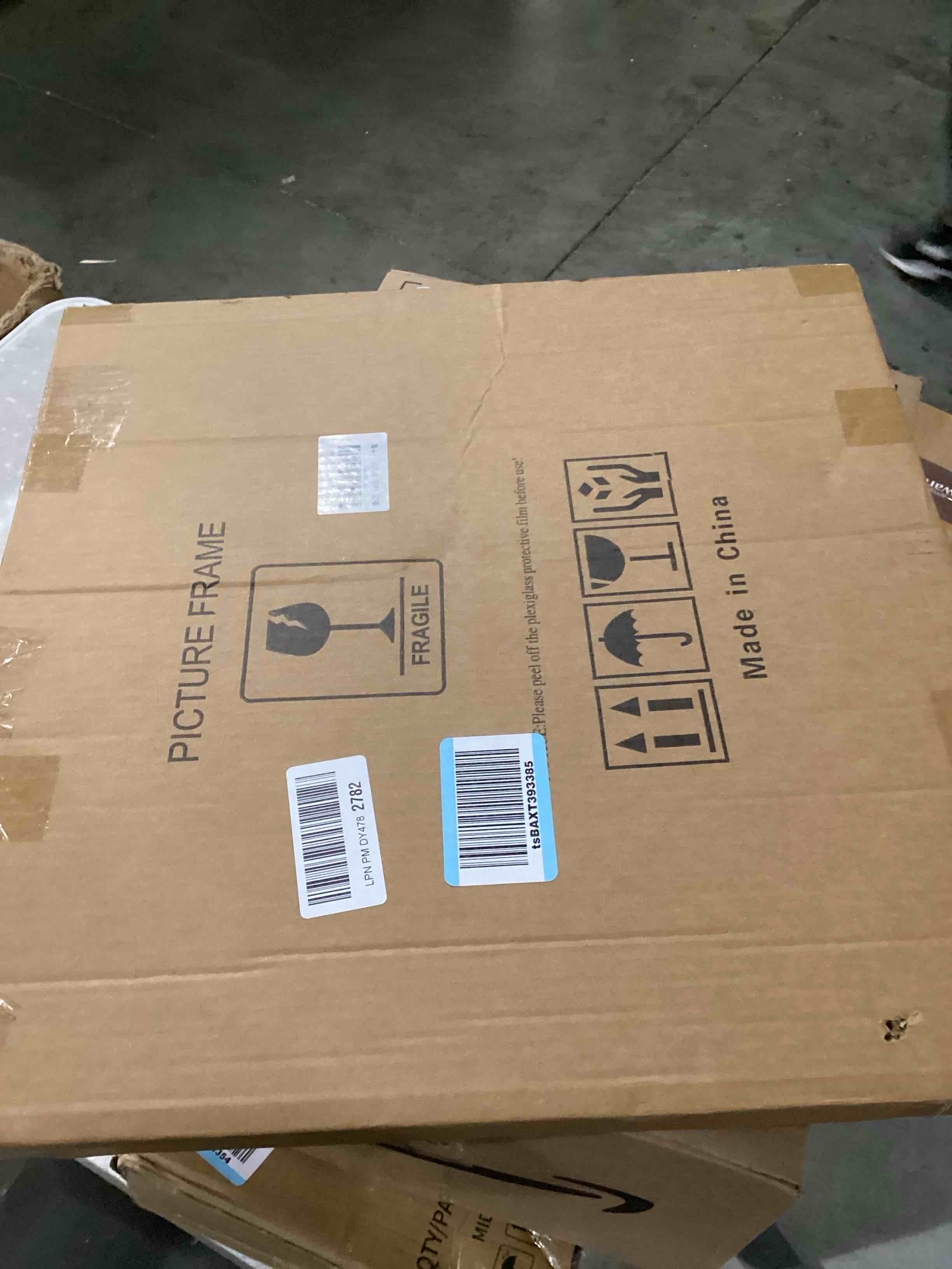 https://s3.amazonaws.com/lotting-images-prod/bidfta/PNK2549962_1750167684688.jpeg