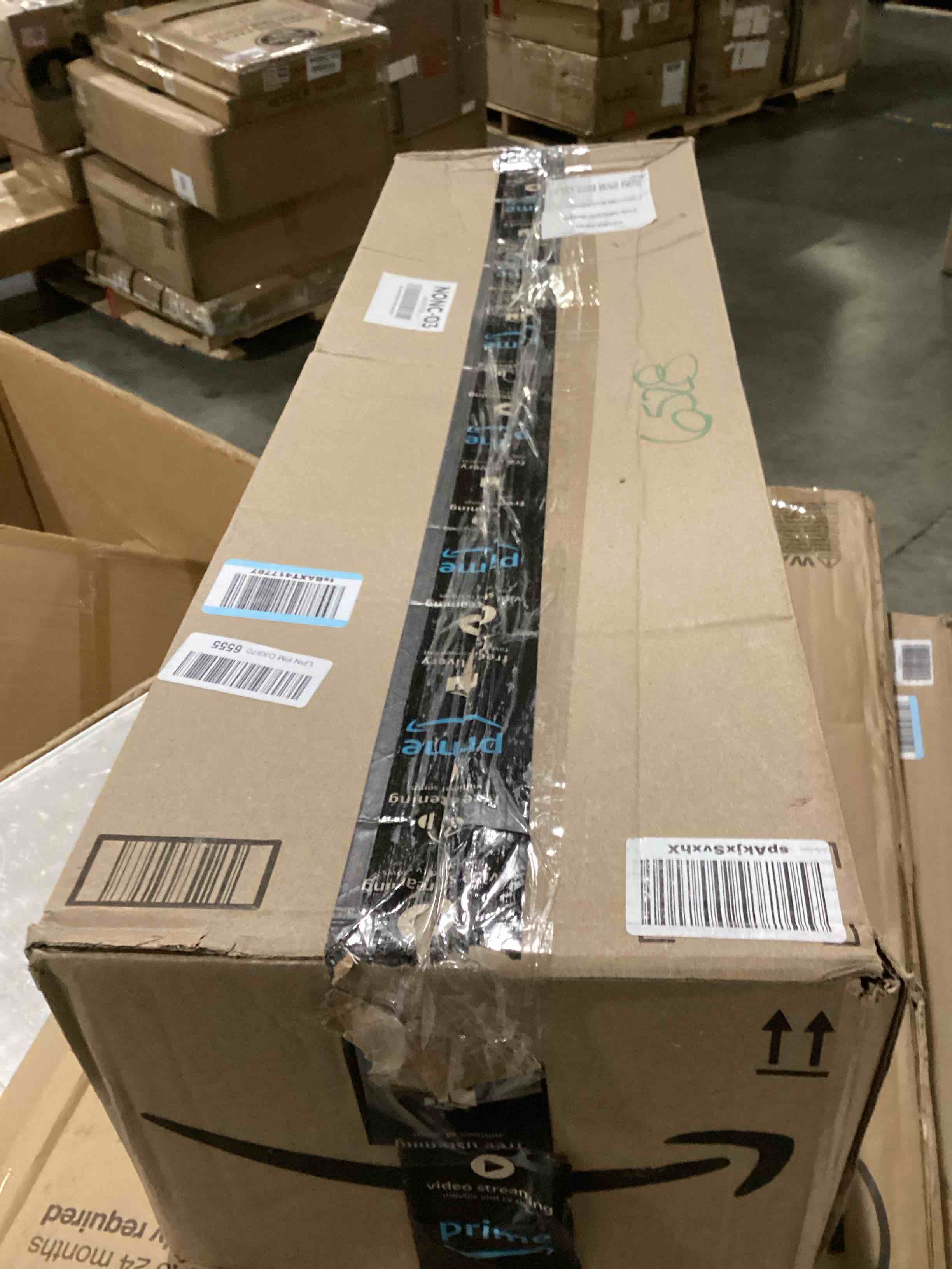 https://s3.amazonaws.com/lotting-images-prod/bidfta/PNK2549965_1750168042421.jpeg