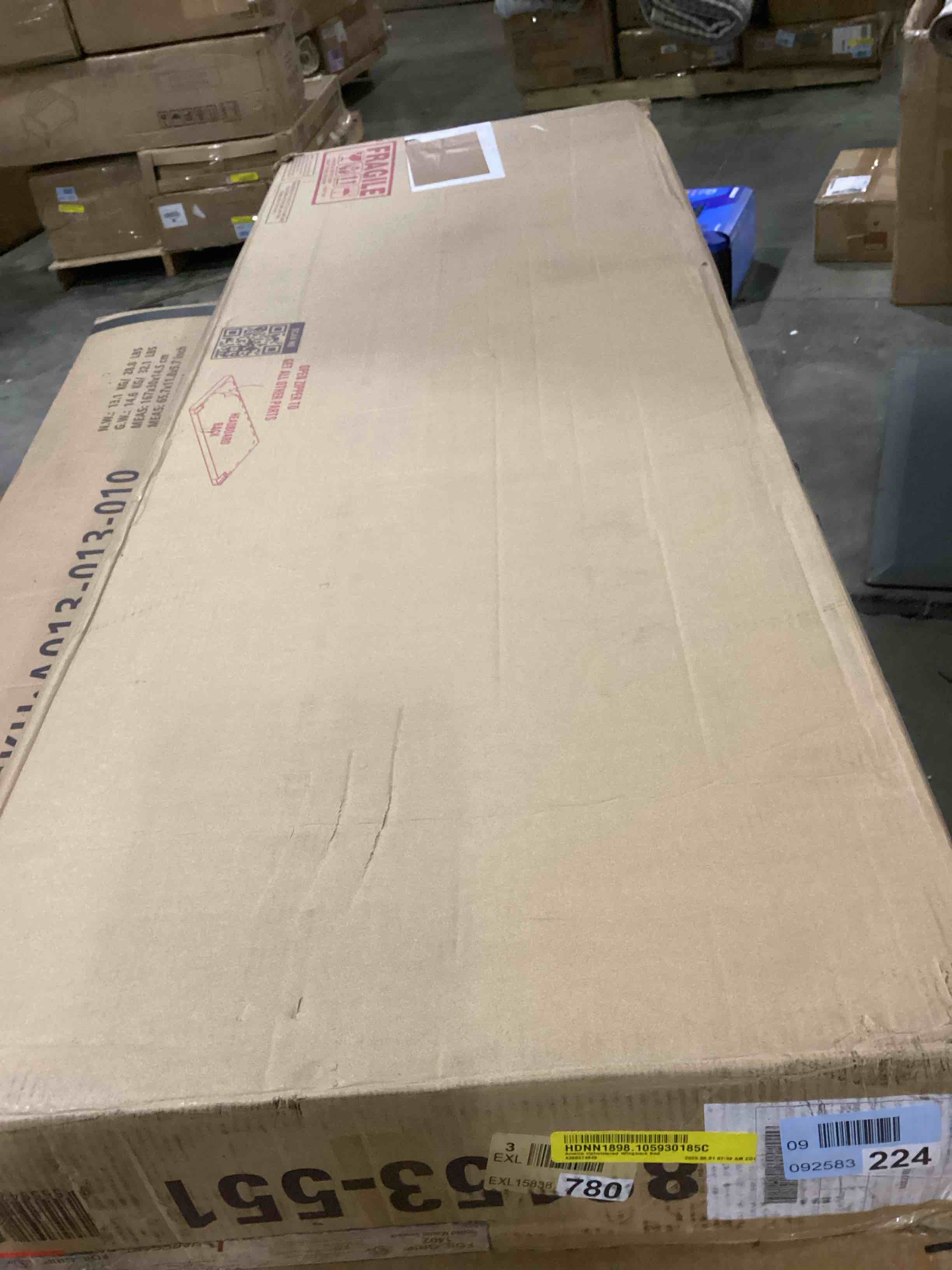 https://s3.amazonaws.com/lotting-images-prod/bidfta/PNK2550259_1750337587480.jpeg