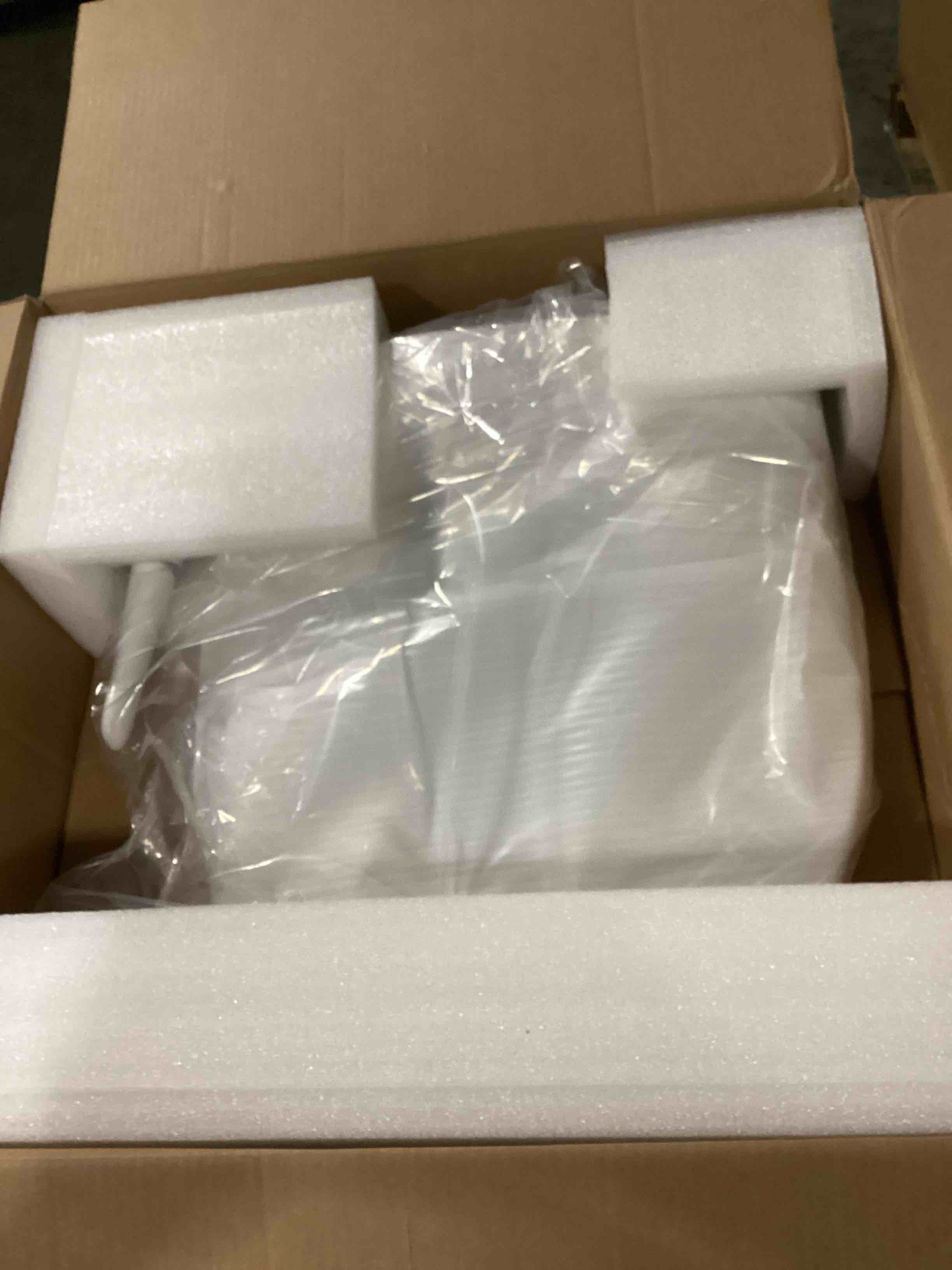 https://s3.amazonaws.com/lotting-images-prod/bidfta/PNK2550330_1750358704006.jpeg