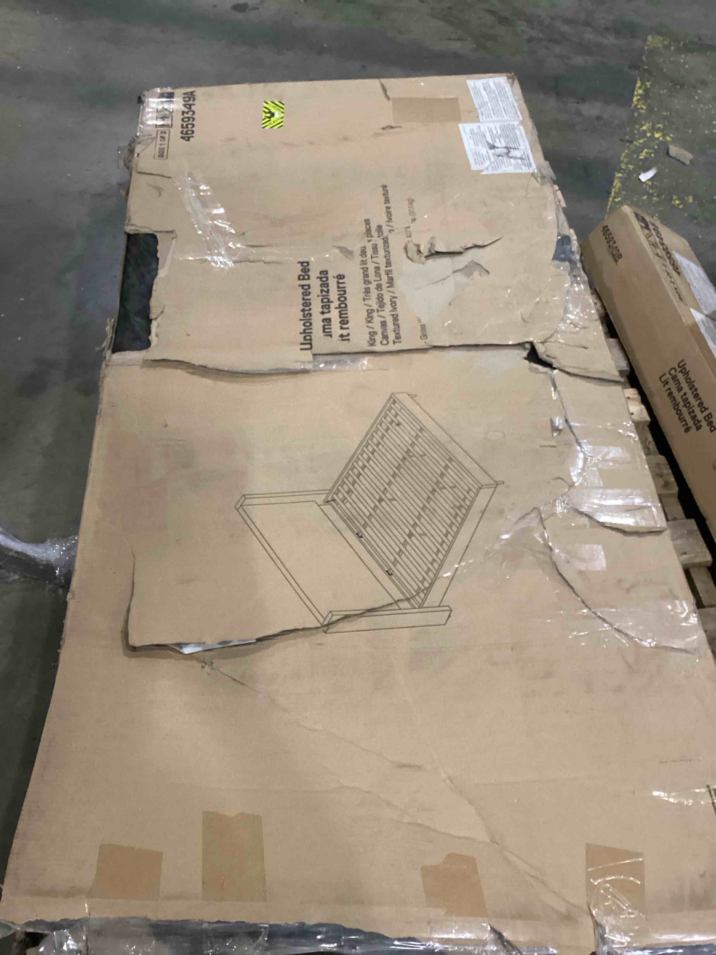 https://s3.amazonaws.com/lotting-images-prod/bidfta/PNK2550430_1750444585629.jpeg