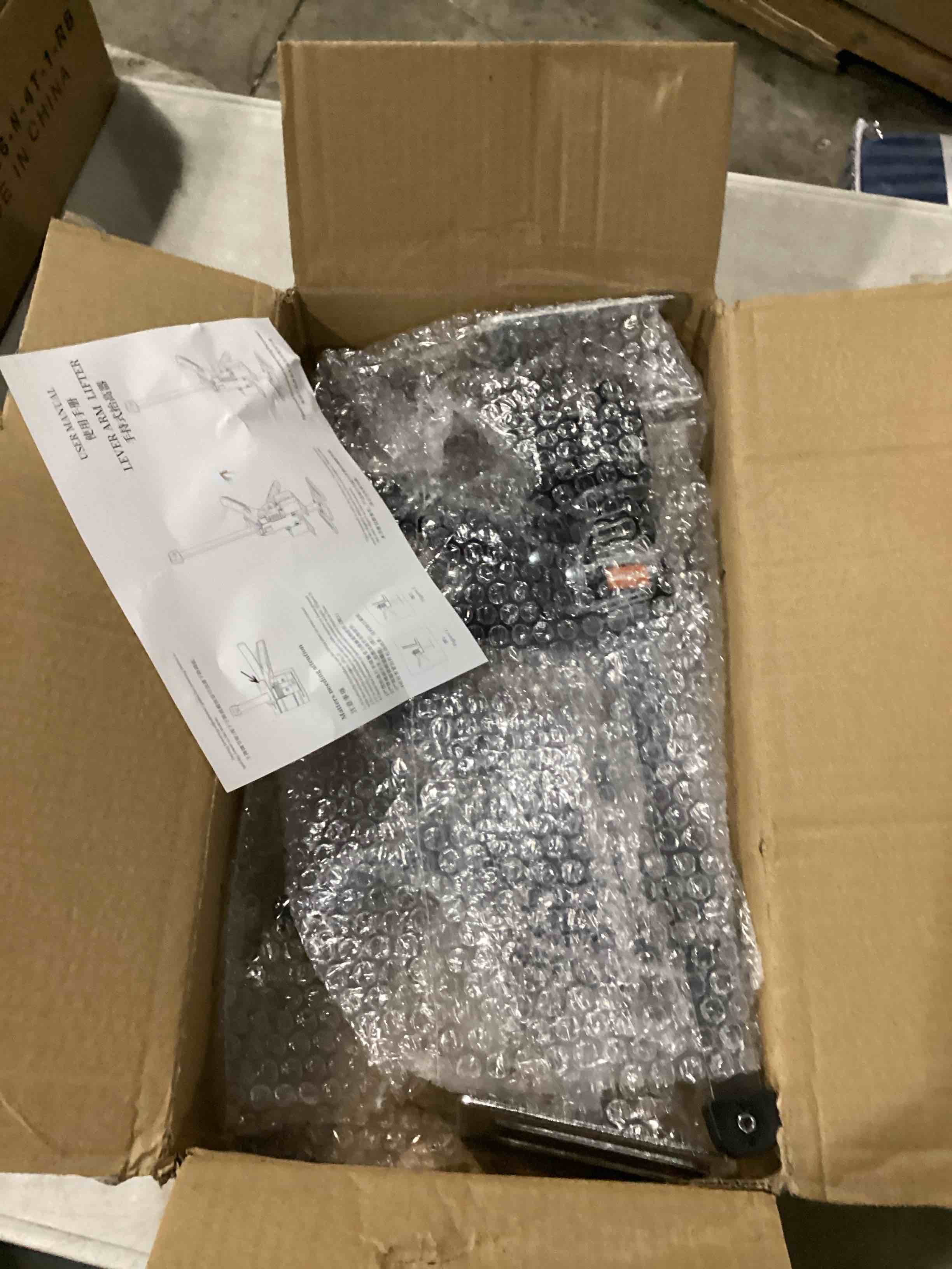 https://s3.amazonaws.com/lotting-images-prod/bidfta/PNK2550466_1750680448012.jpeg