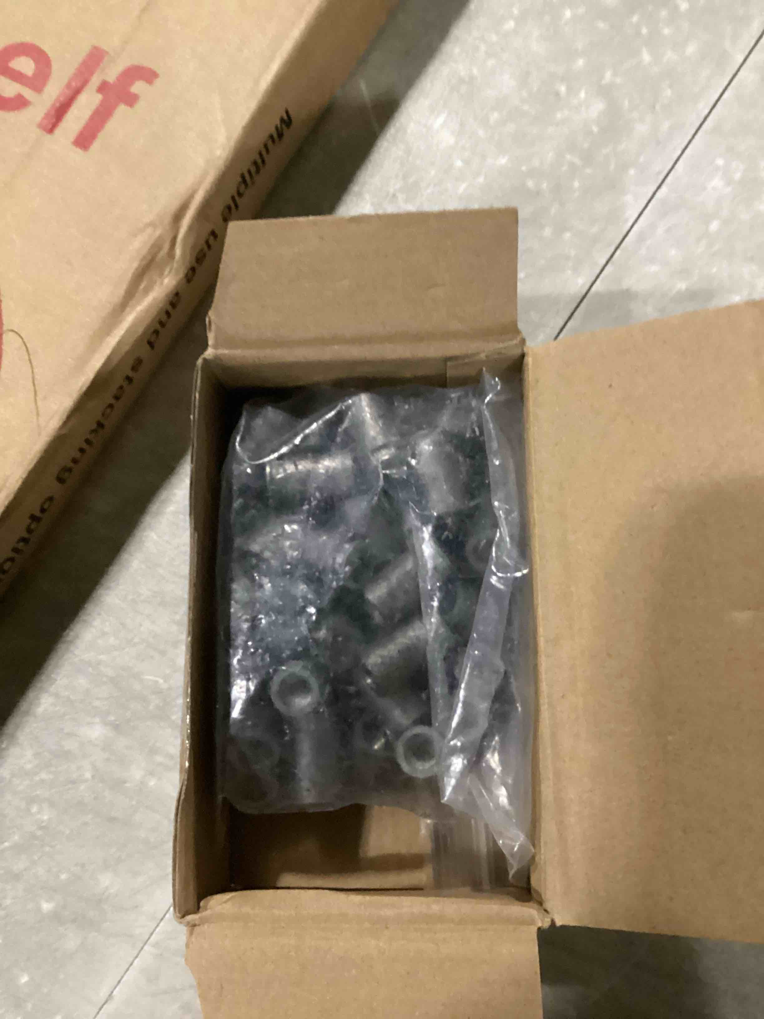 https://s3.amazonaws.com/lotting-images-prod/bidfta/PNK2550582_1750692744029.jpeg