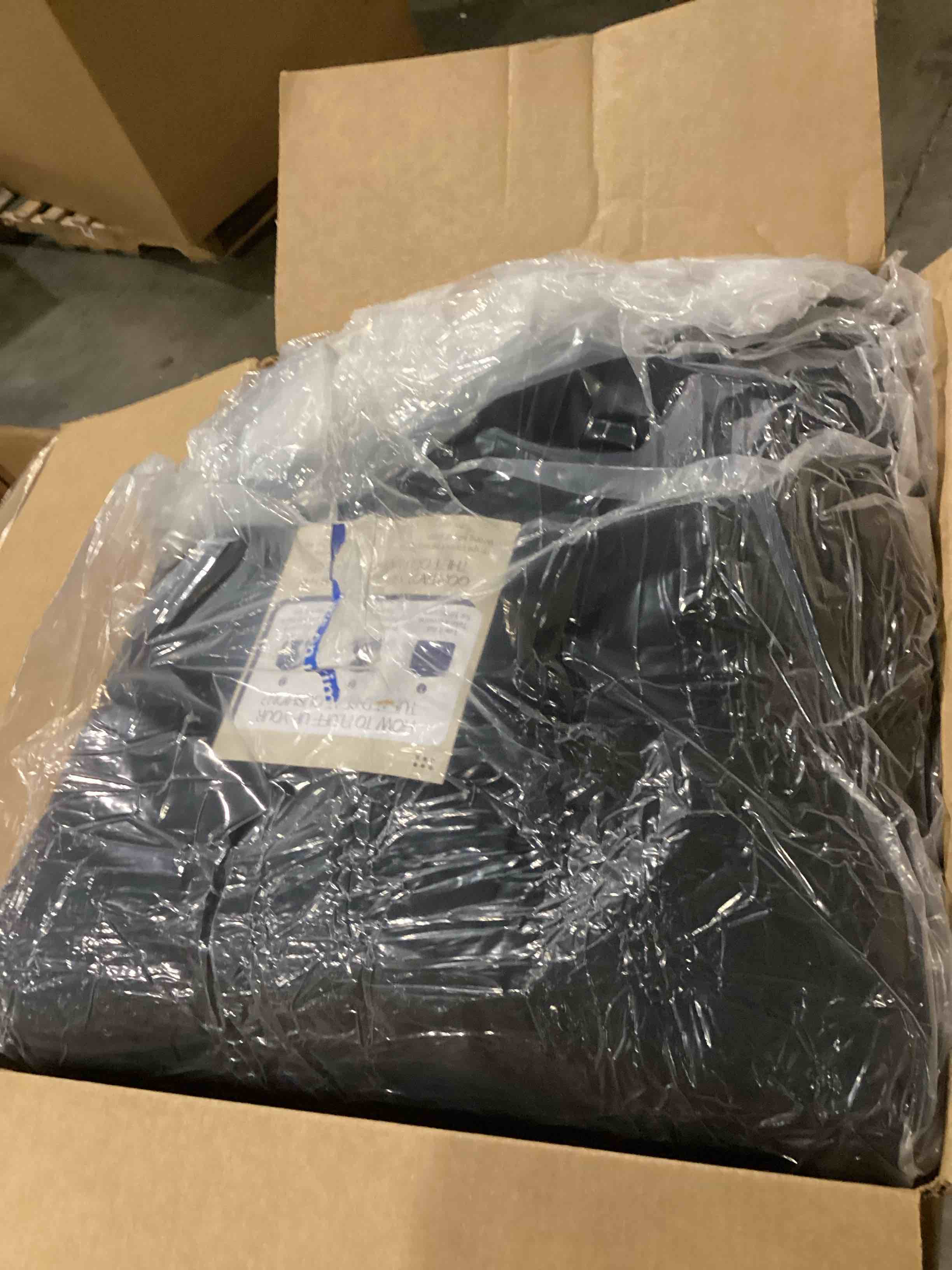https://s3.amazonaws.com/lotting-images-prod/bidfta/PNK2550996_1750940251158.jpeg