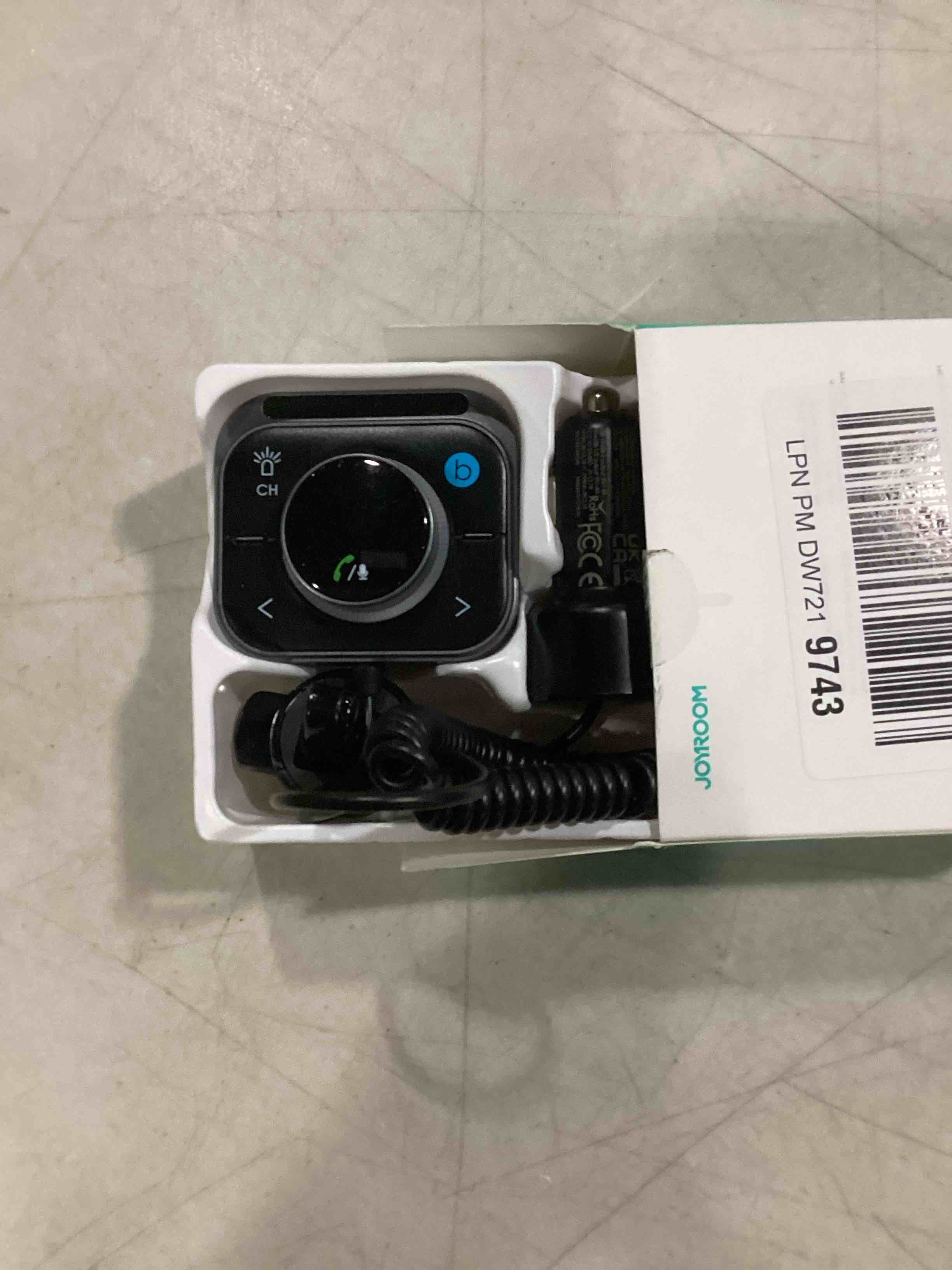 https://s3.amazonaws.com/lotting-images-prod/bidfta/PNK2554135_1746026831355.jpeg