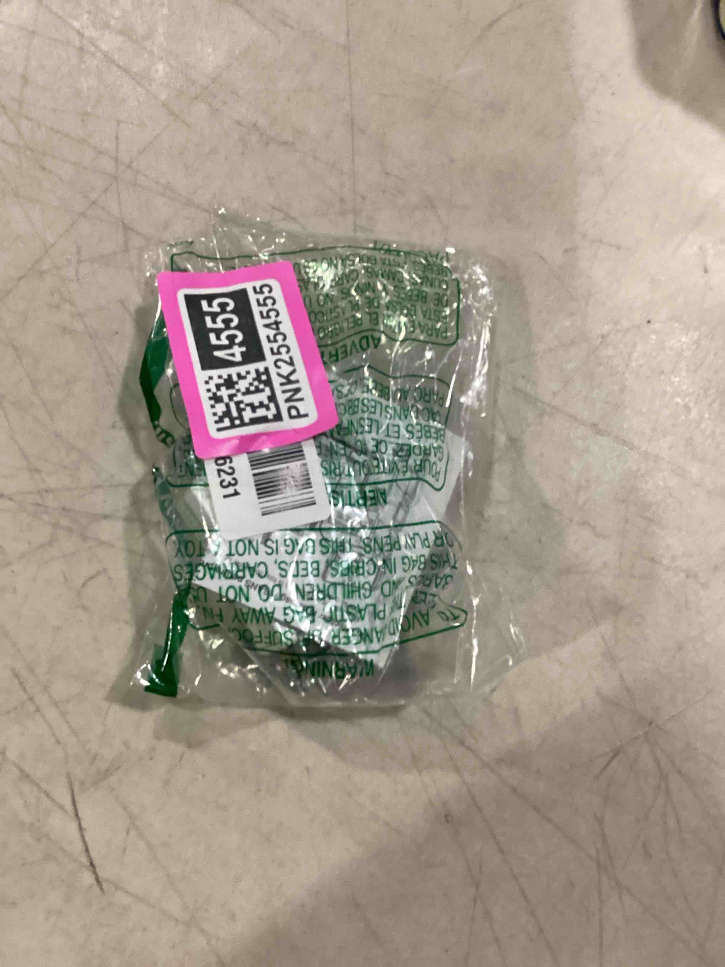 https://s3.amazonaws.com/lotting-images-prod/bidfta/PNK2554555_1746188502648.jpeg