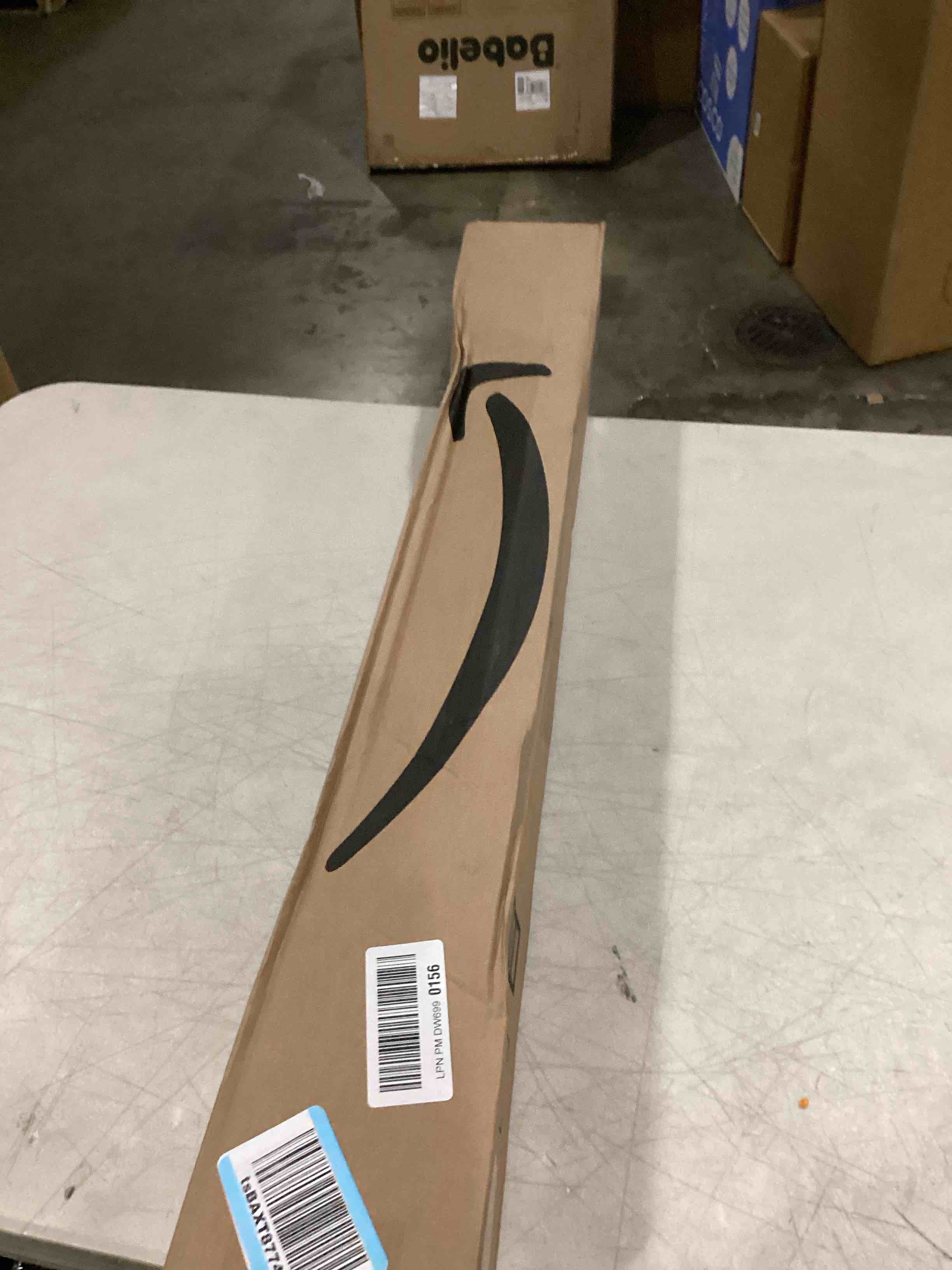 https://s3.amazonaws.com/lotting-images-prod/bidfta/PNK2554653_1746208128774.jpeg